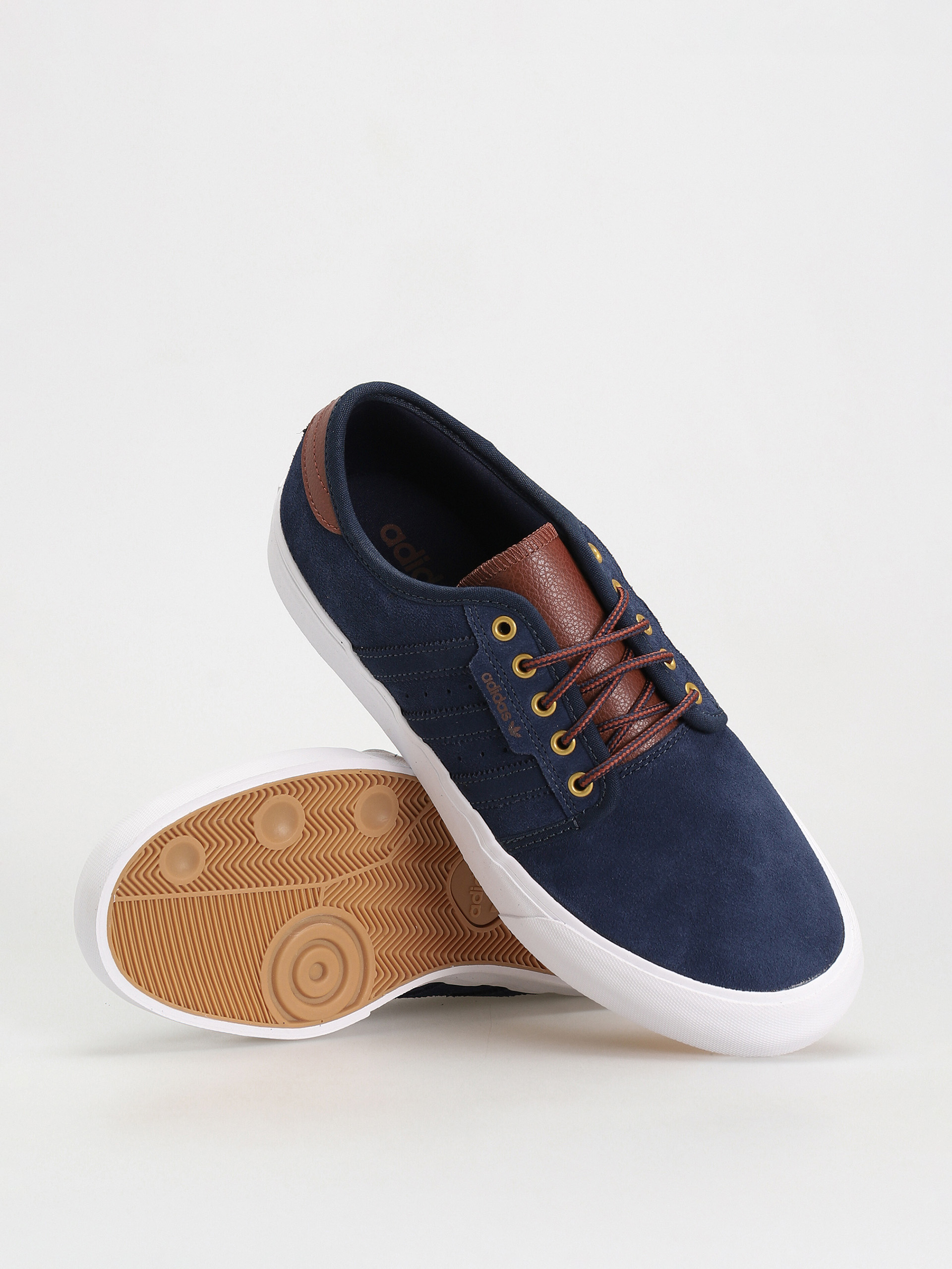 Buty adidas Seeley XT (supcol/supcol/supcol)