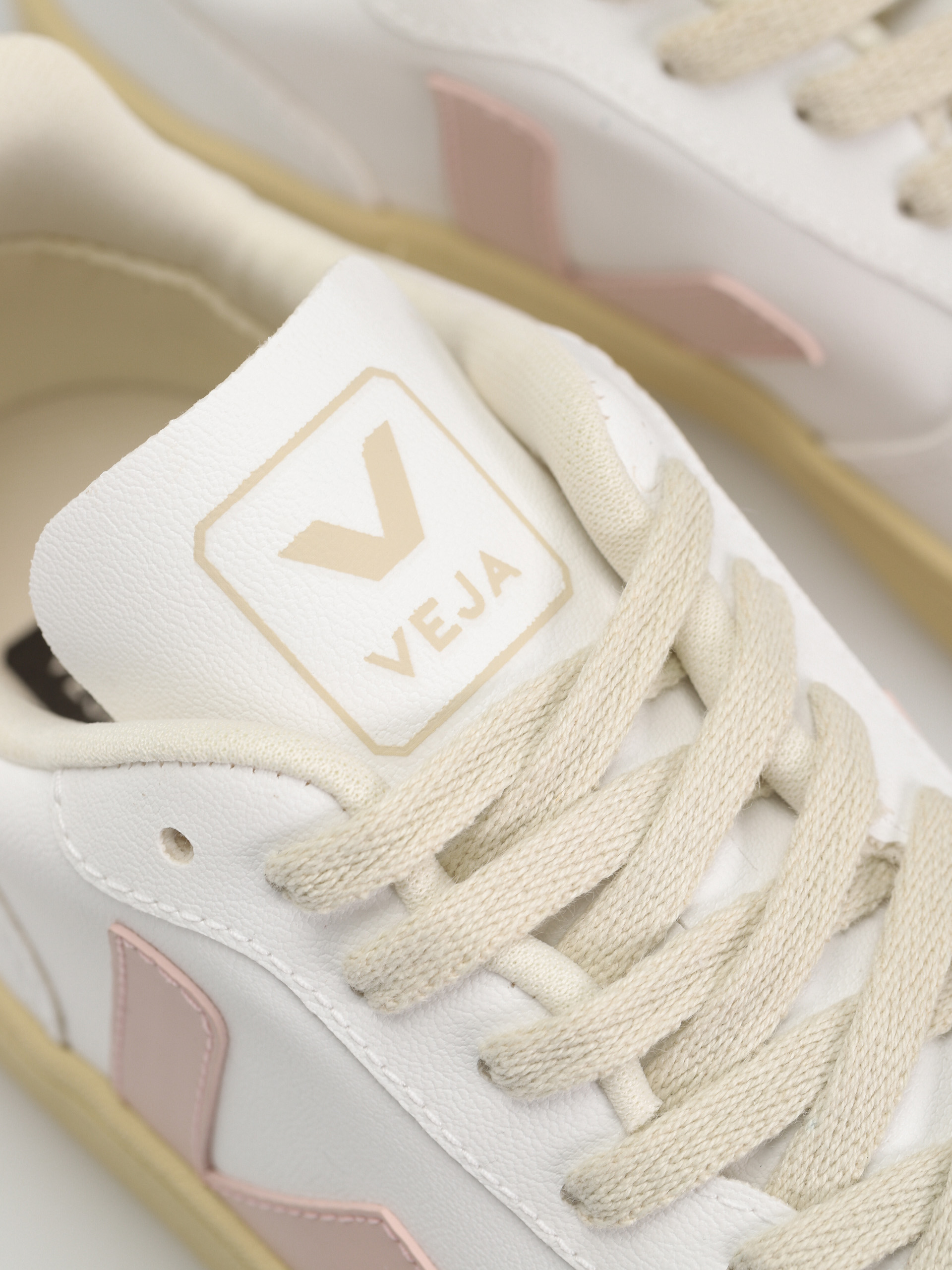 Buty Veja V-10 Wmn (white petale)