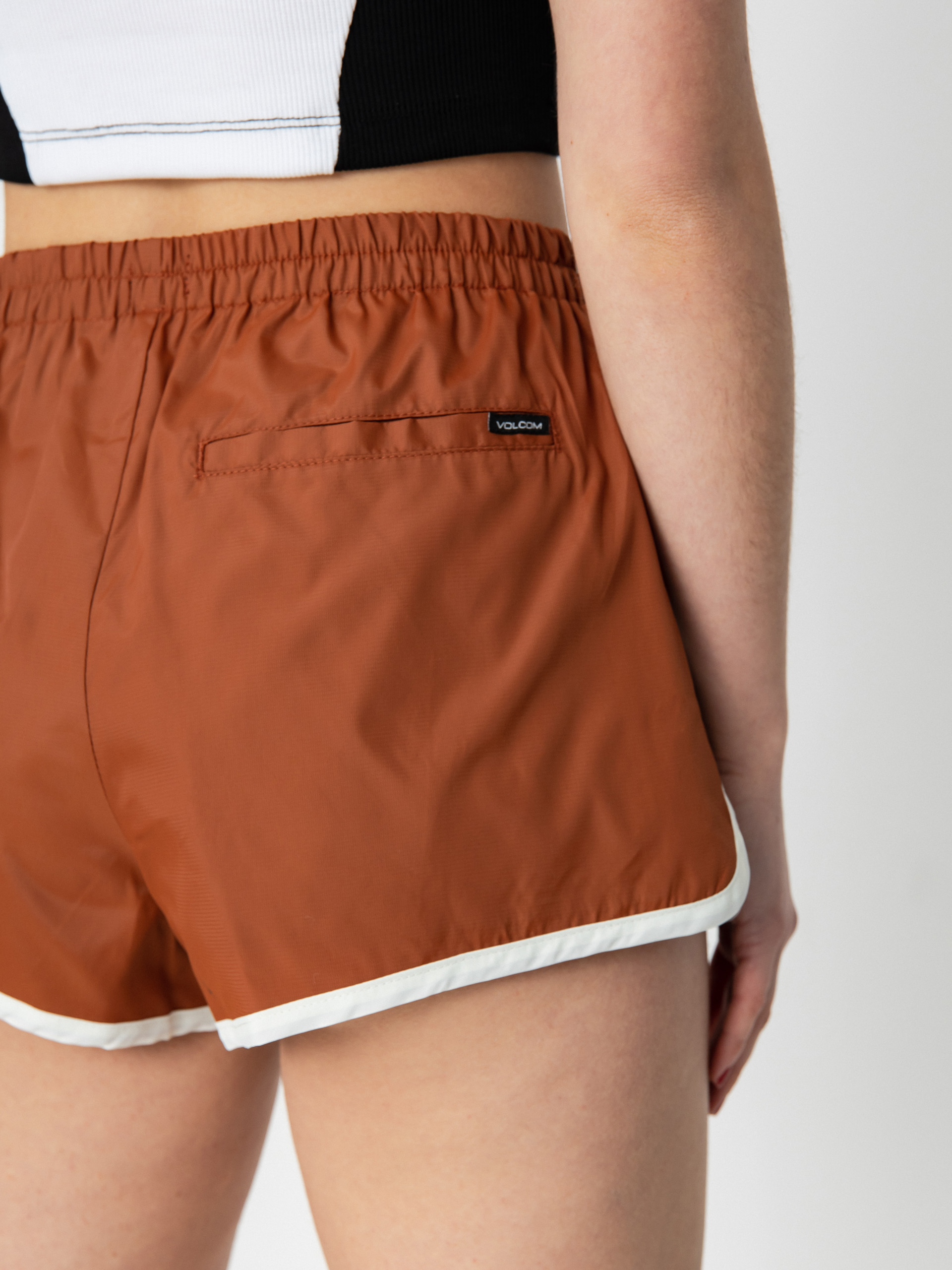 Szorty Volcom Coco Ho Runner Wmn (dark clay)