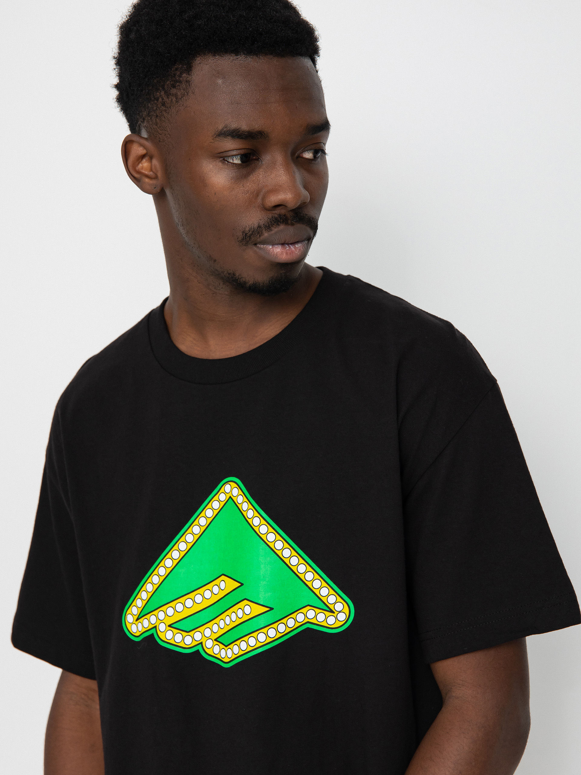T-shirt Emerica Shake Junt Triangle Lights (black)