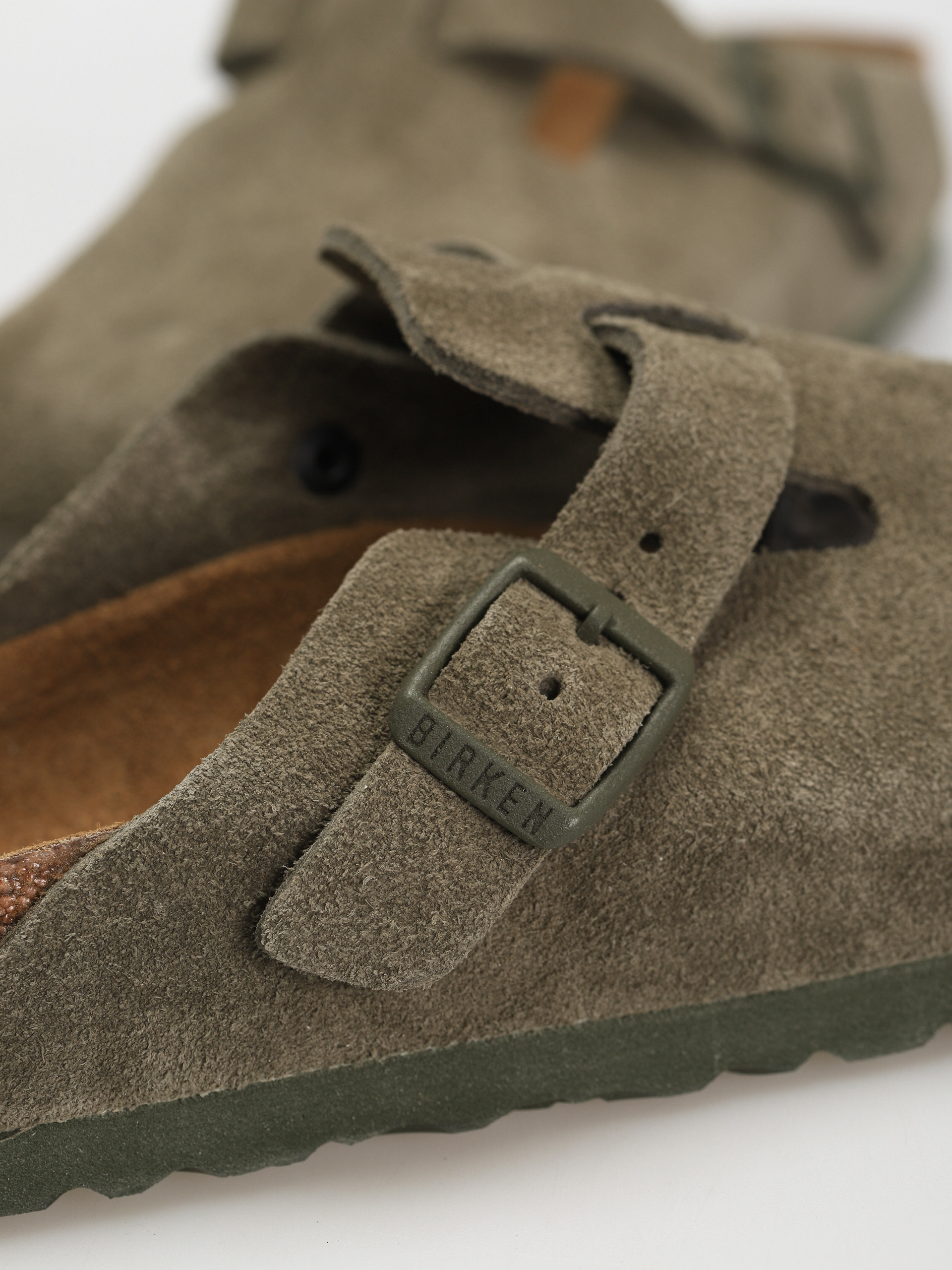 Klapki Birkenstock Boston Suede Narrow Wmn (modern suede thyme)
