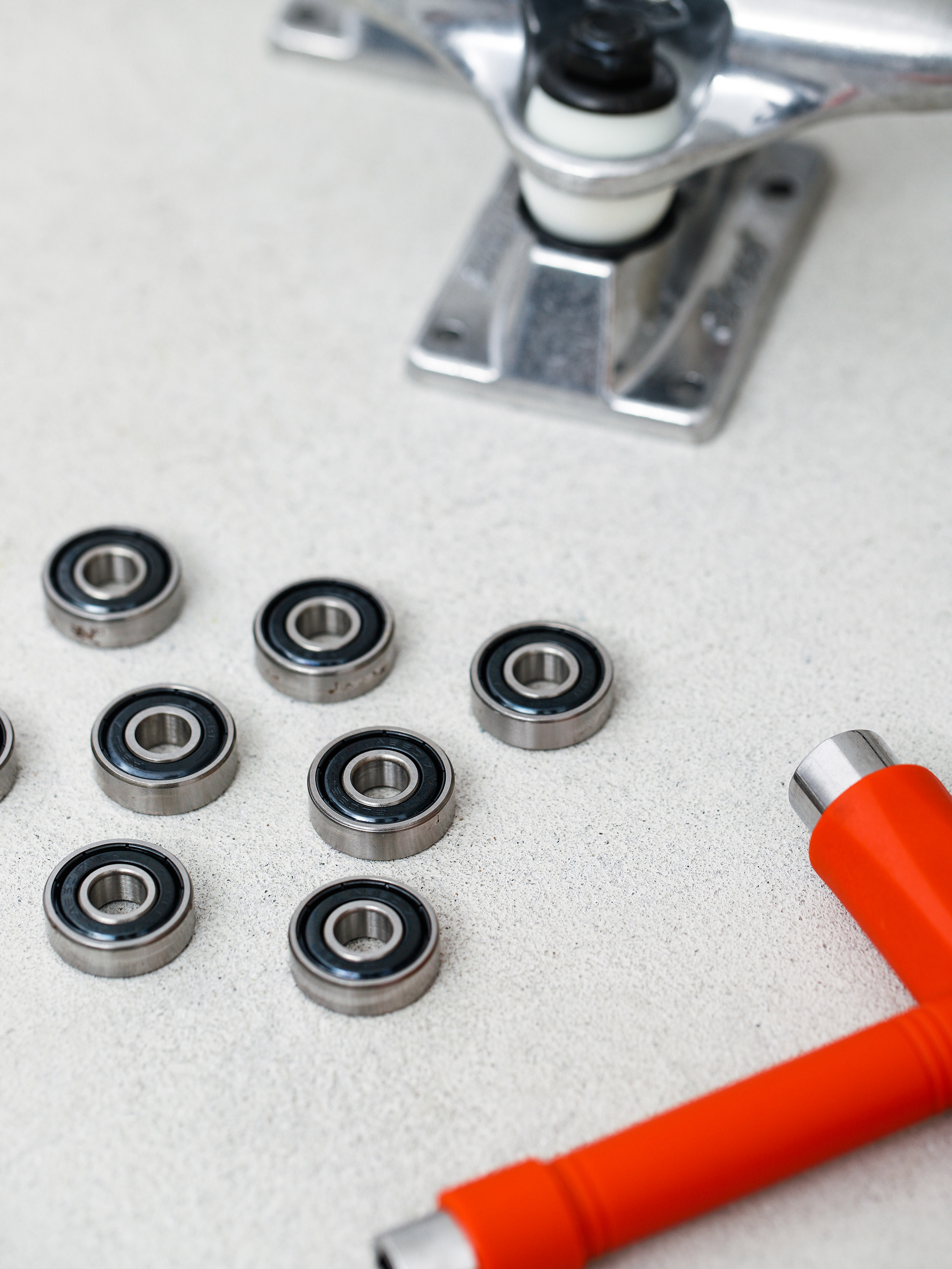 Zestaw do deskorolki Globe Everything But The Deck Kit (raw finish)