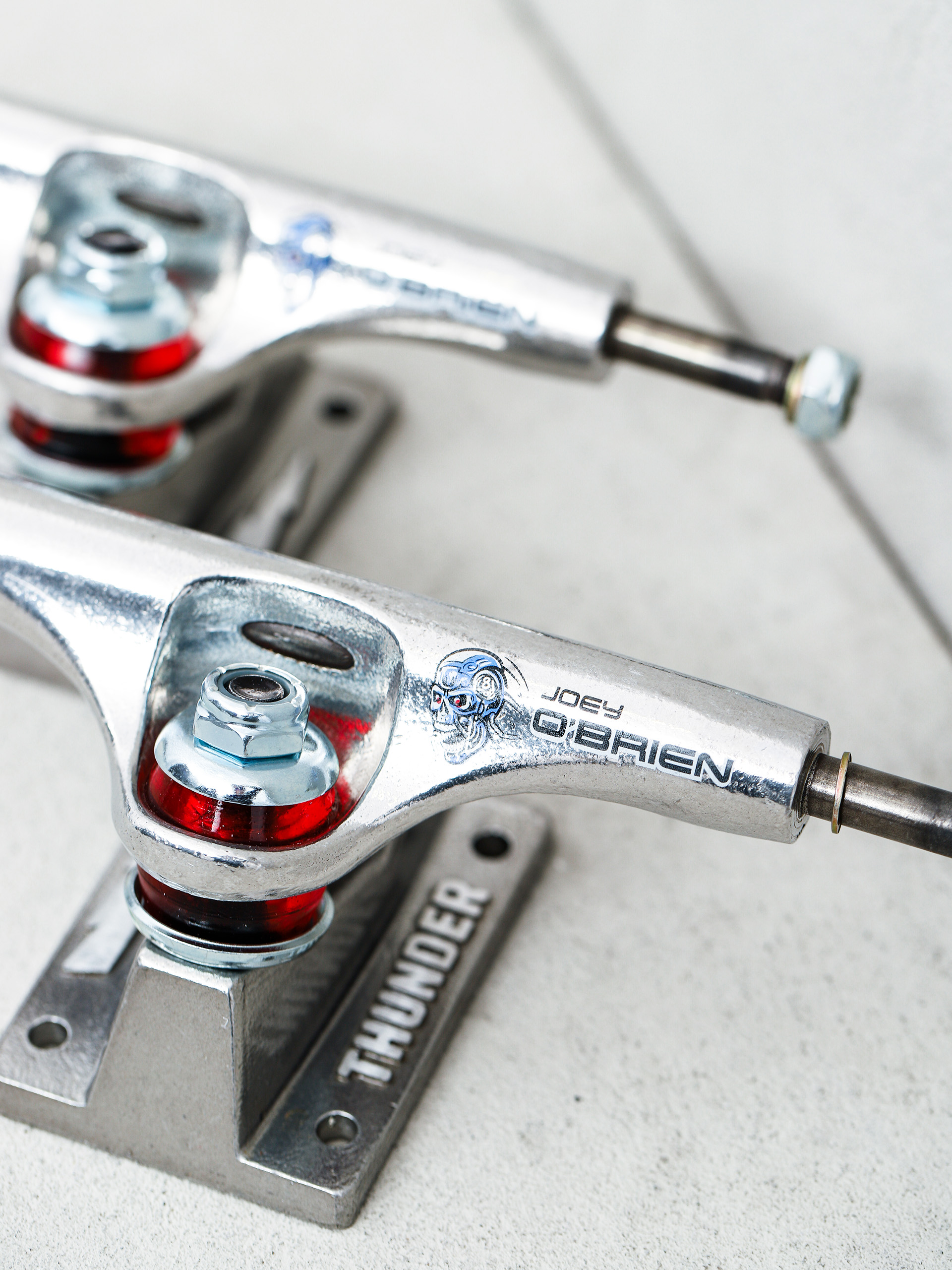 Traki Thunder O Brien Stamped Pro (polished/w red)