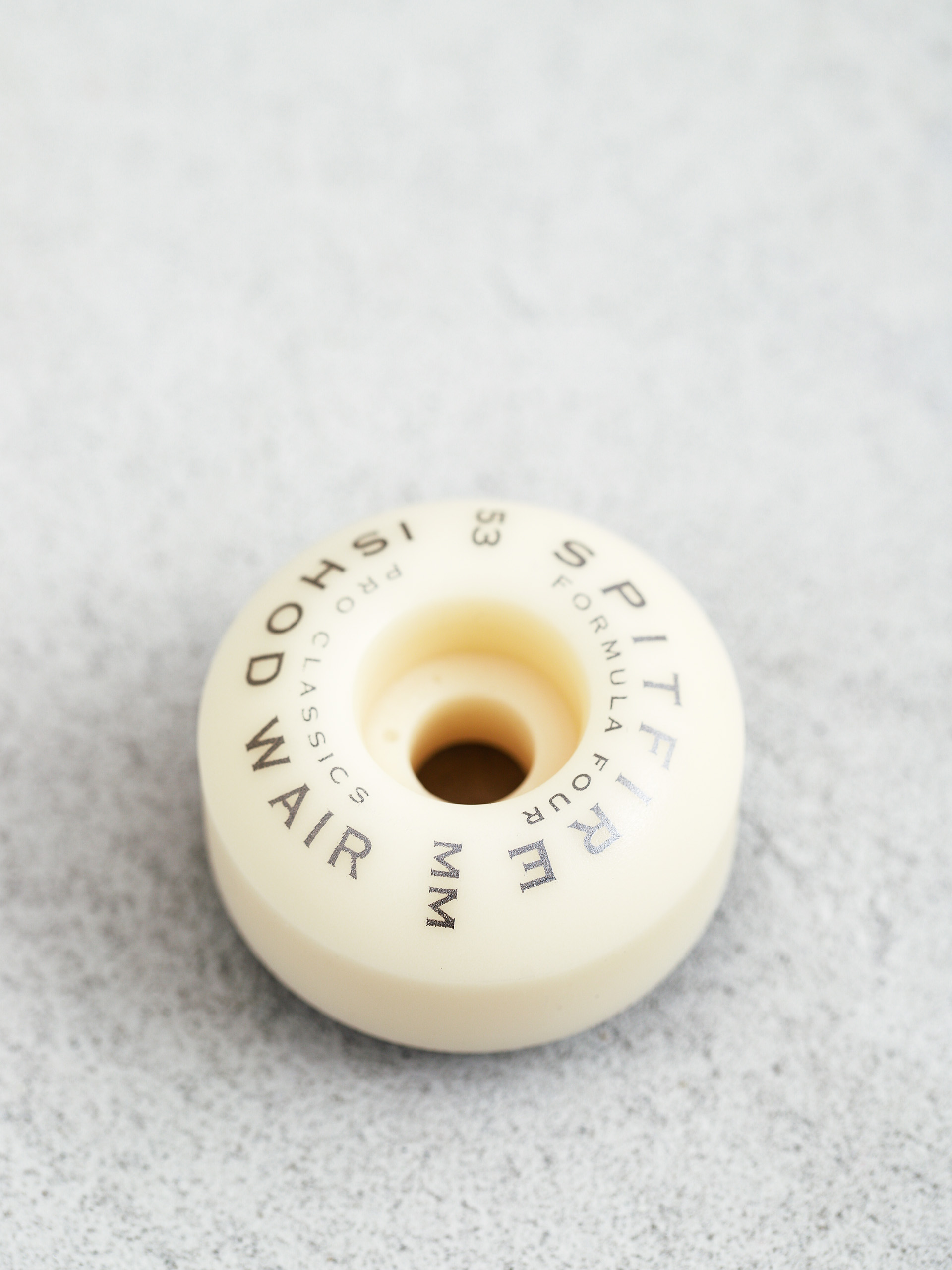 Kółka Spitfire F4 99D Pro Classic Ishod Smoke (natural)