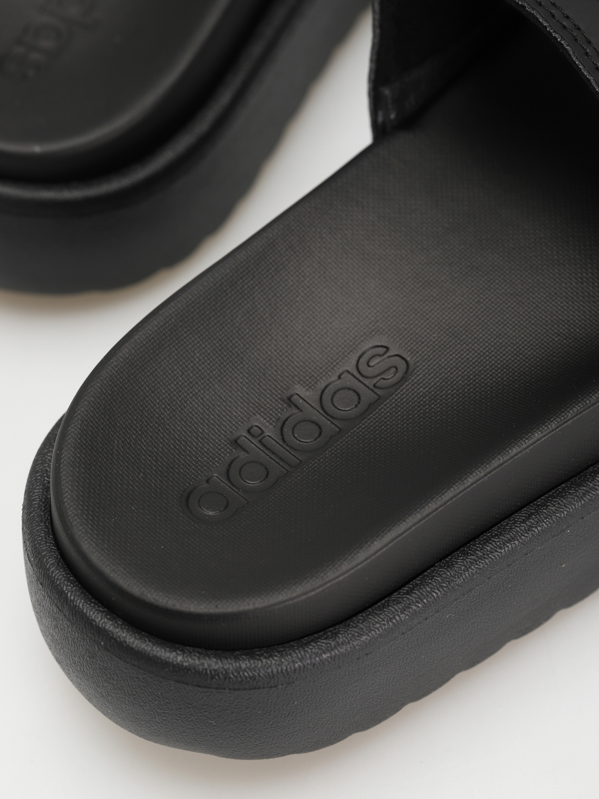 Klapki adidas Originals Adilette Platform Wmn (cblack/cblack/cblack)