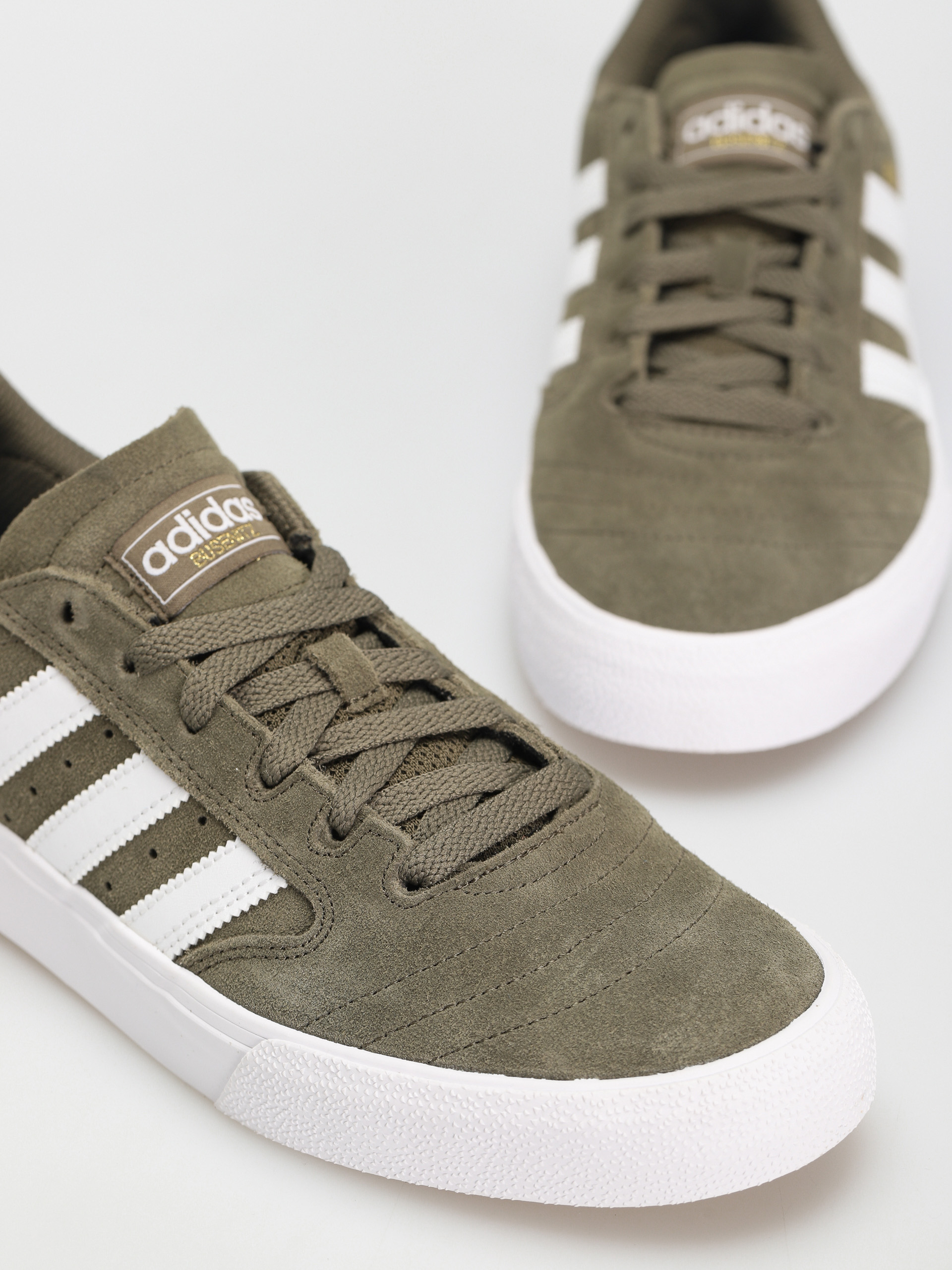 Buty adidas Busenitz Vulc II (olistr/ftwwht/goldmt)