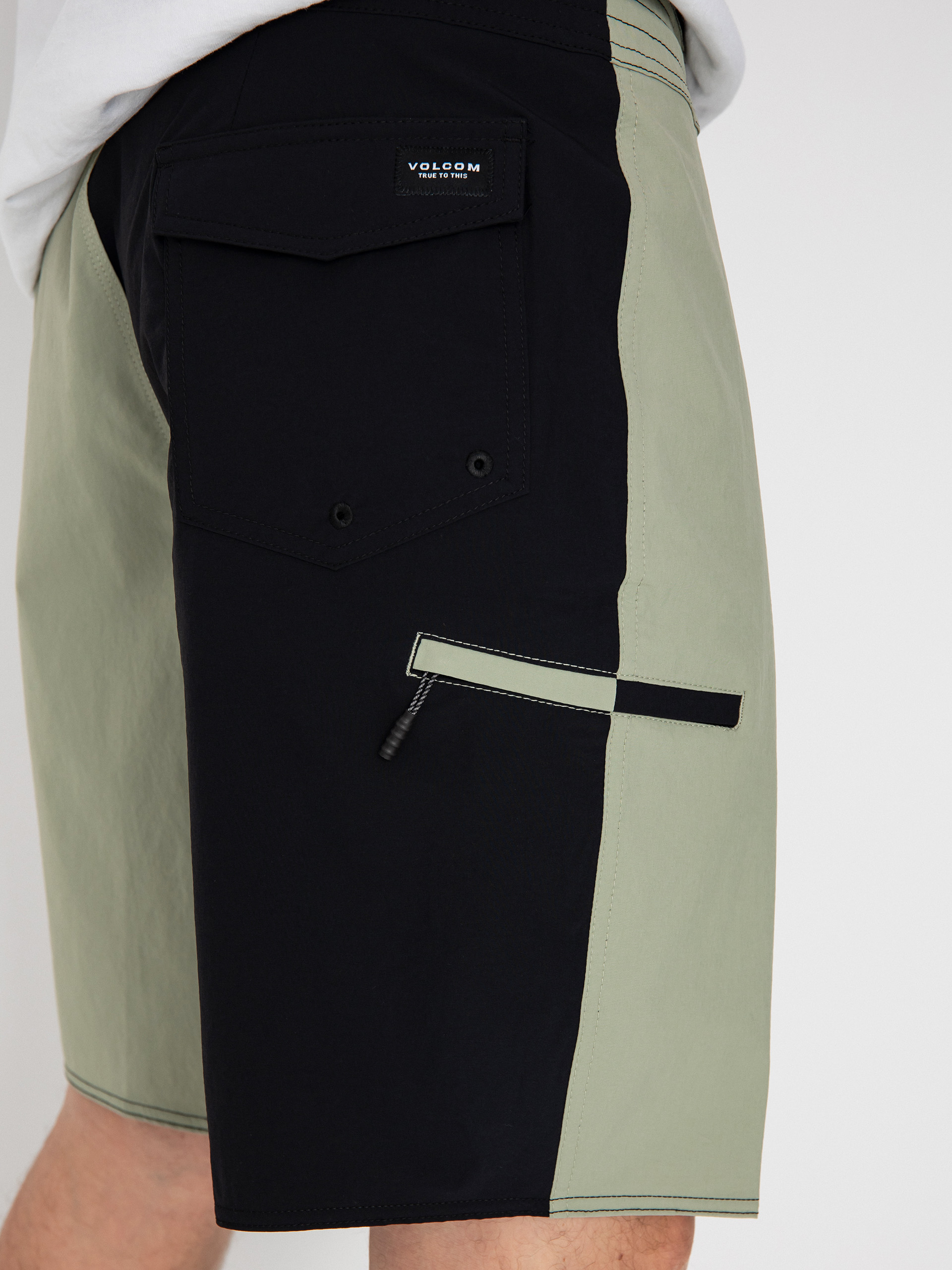 Boardshorty Volcom Surf Vitals Noa Deane 21 (black)