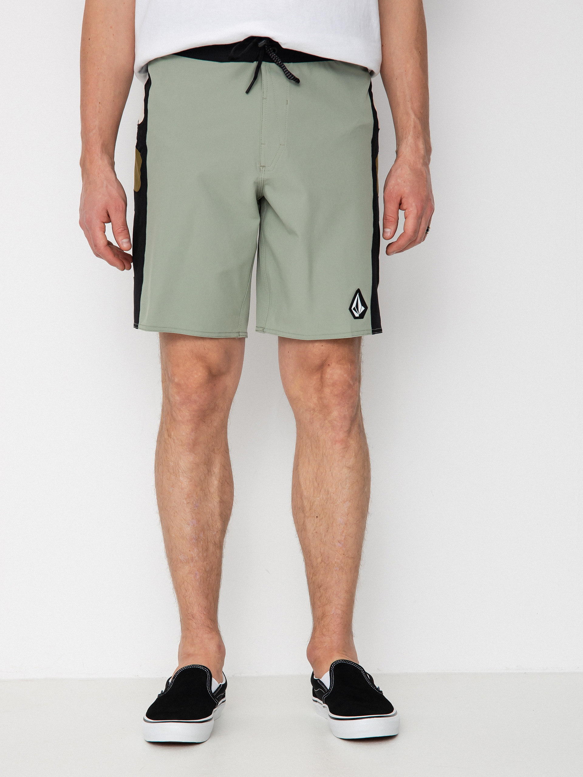 Surf Vitals J Robinson Mod-tech 20 Boardshort - CAYENNE – Volcom Europe