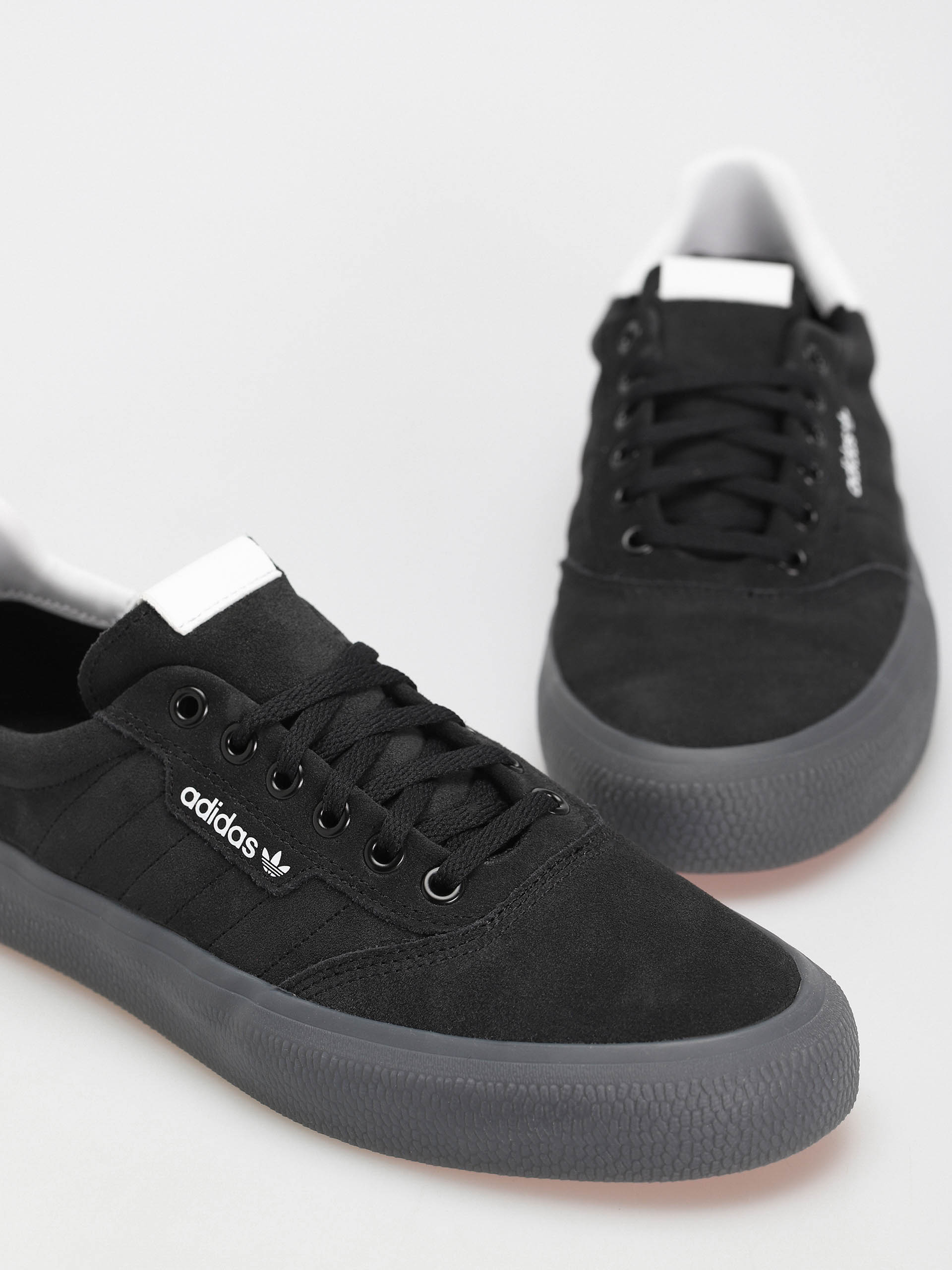 Buty adidas Originals 3Mc (cblack/ftwwht/betsca)