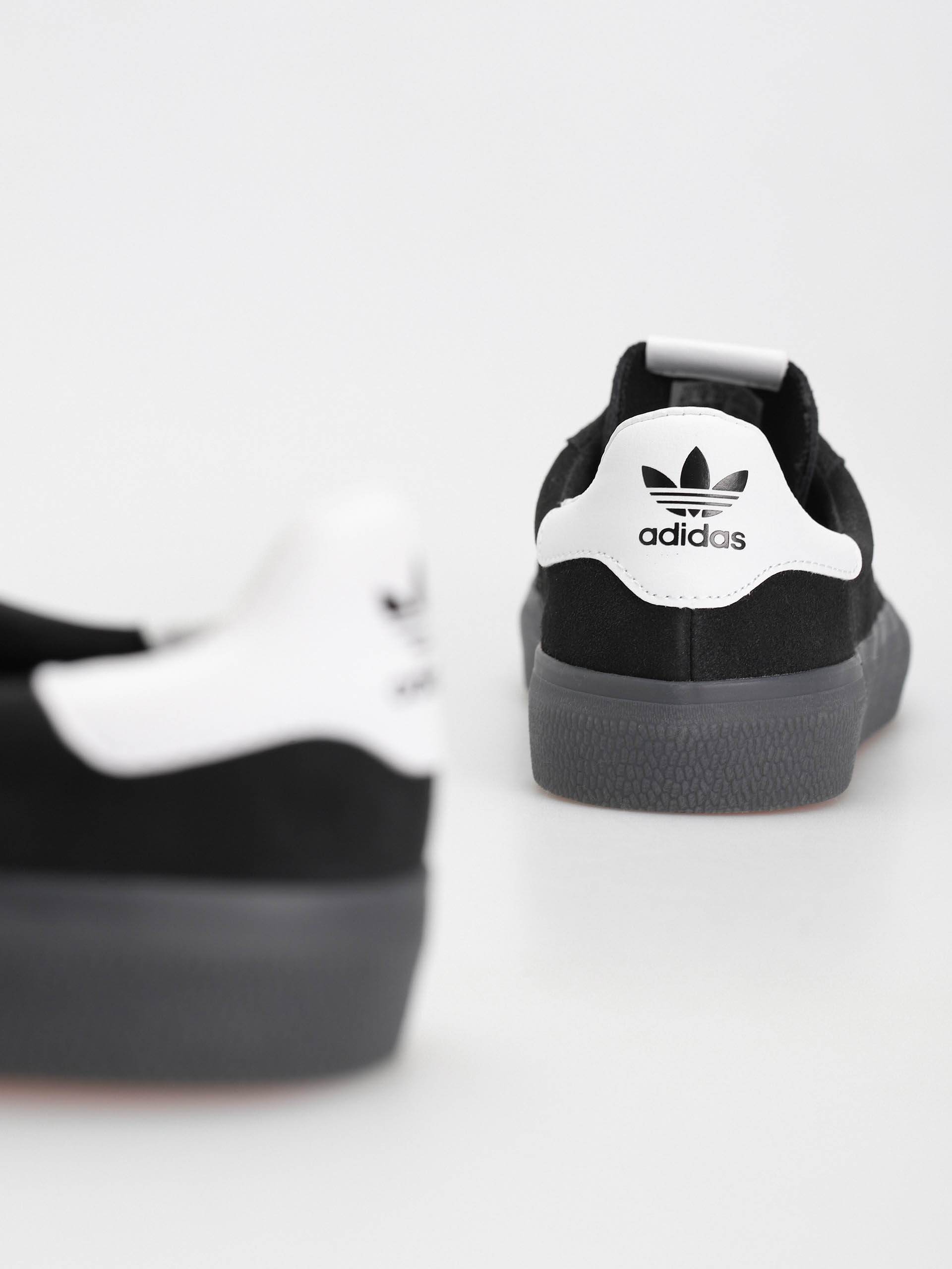 Buty adidas Originals 3Mc (cblack/ftwwht/betsca)