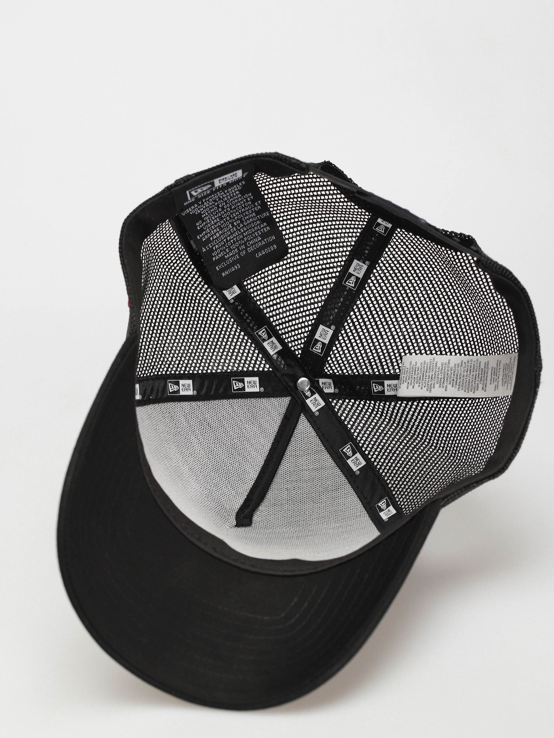 Czapka z daszkiem New Era State Patch Trucker (black)