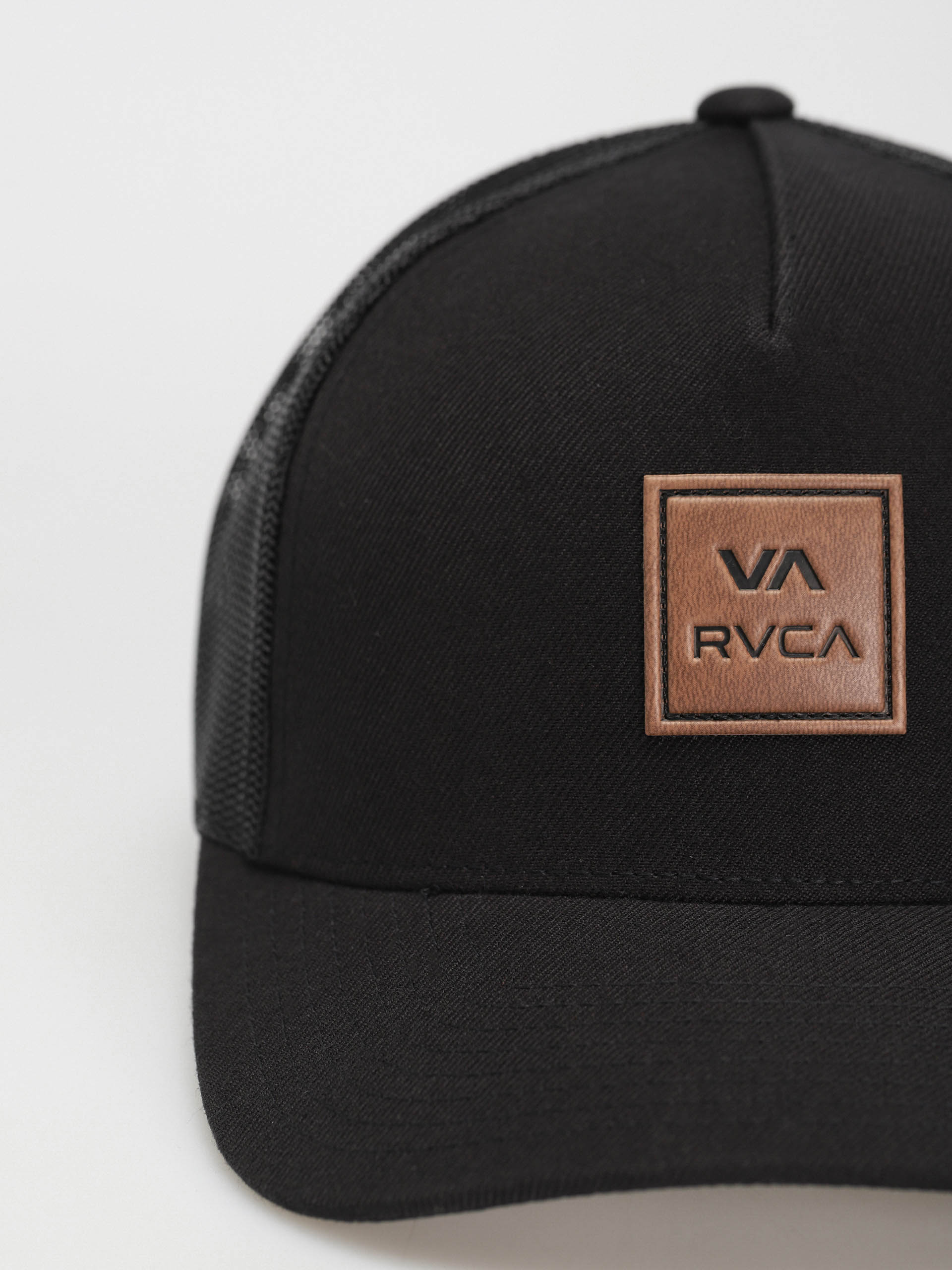 Czapka z daszkiem RVCA Va Atw Curved Brim Trucker (black)