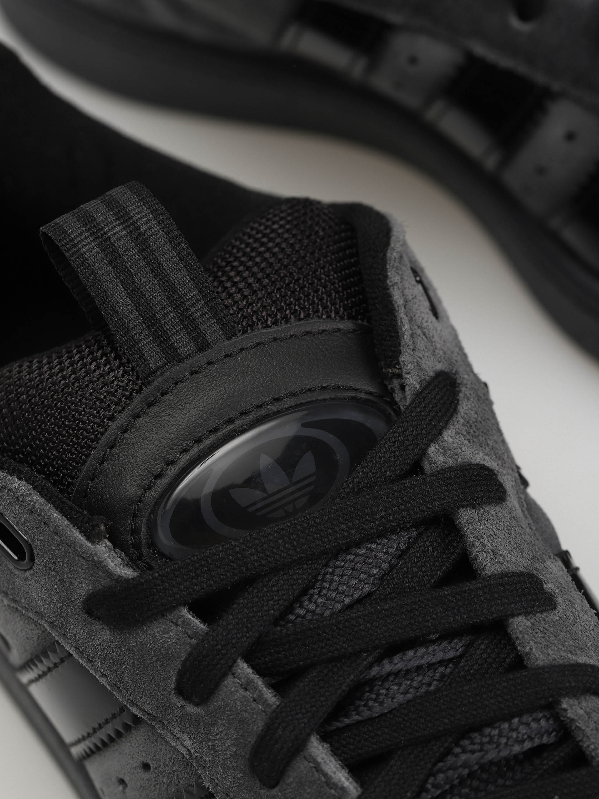 Buty adidas Campus 00S (carbon/cblack/cblack)