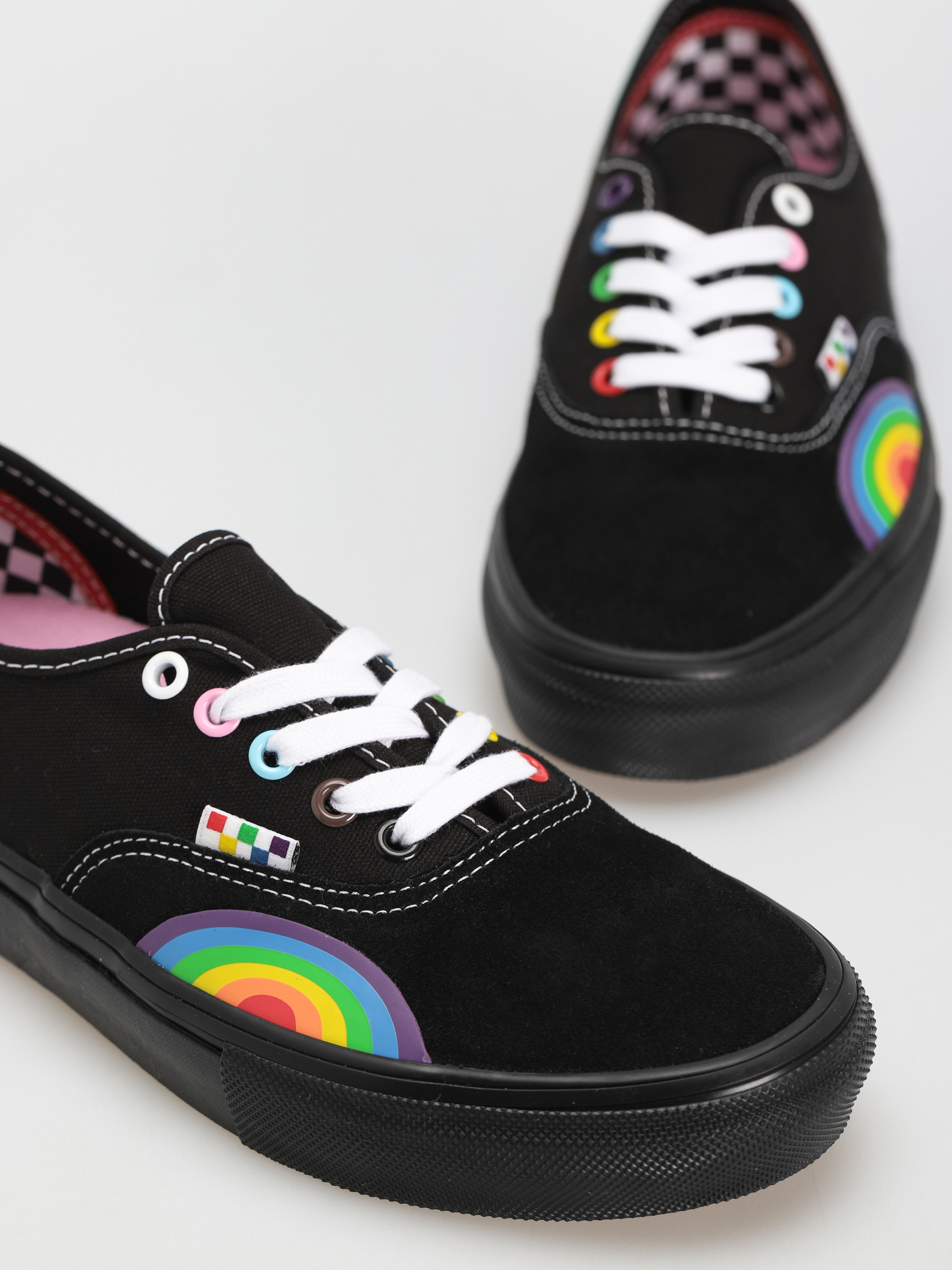 Buty Vans Skate Authentic (pride black/multi)