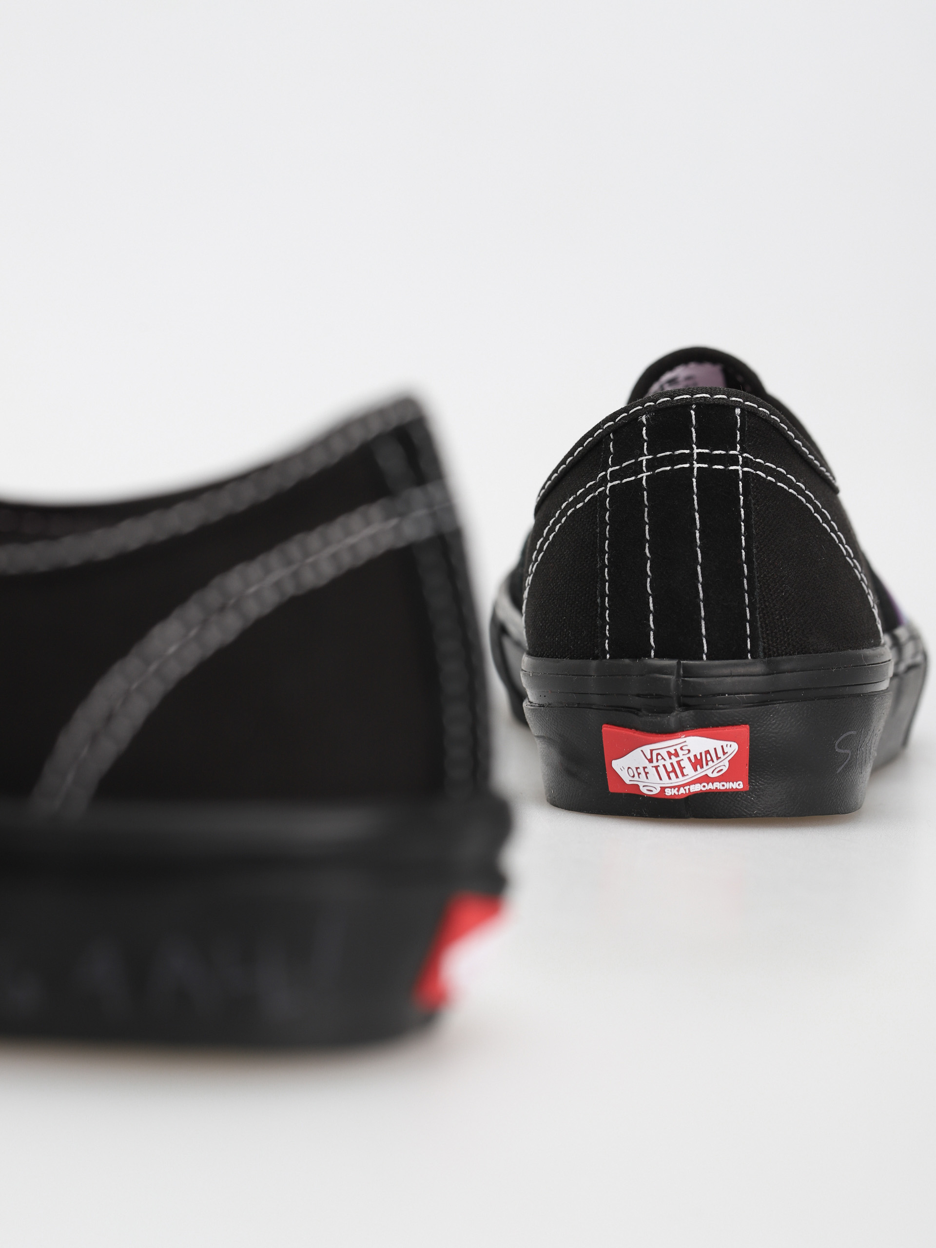 Buty Vans Skate Authentic (pride black/multi)