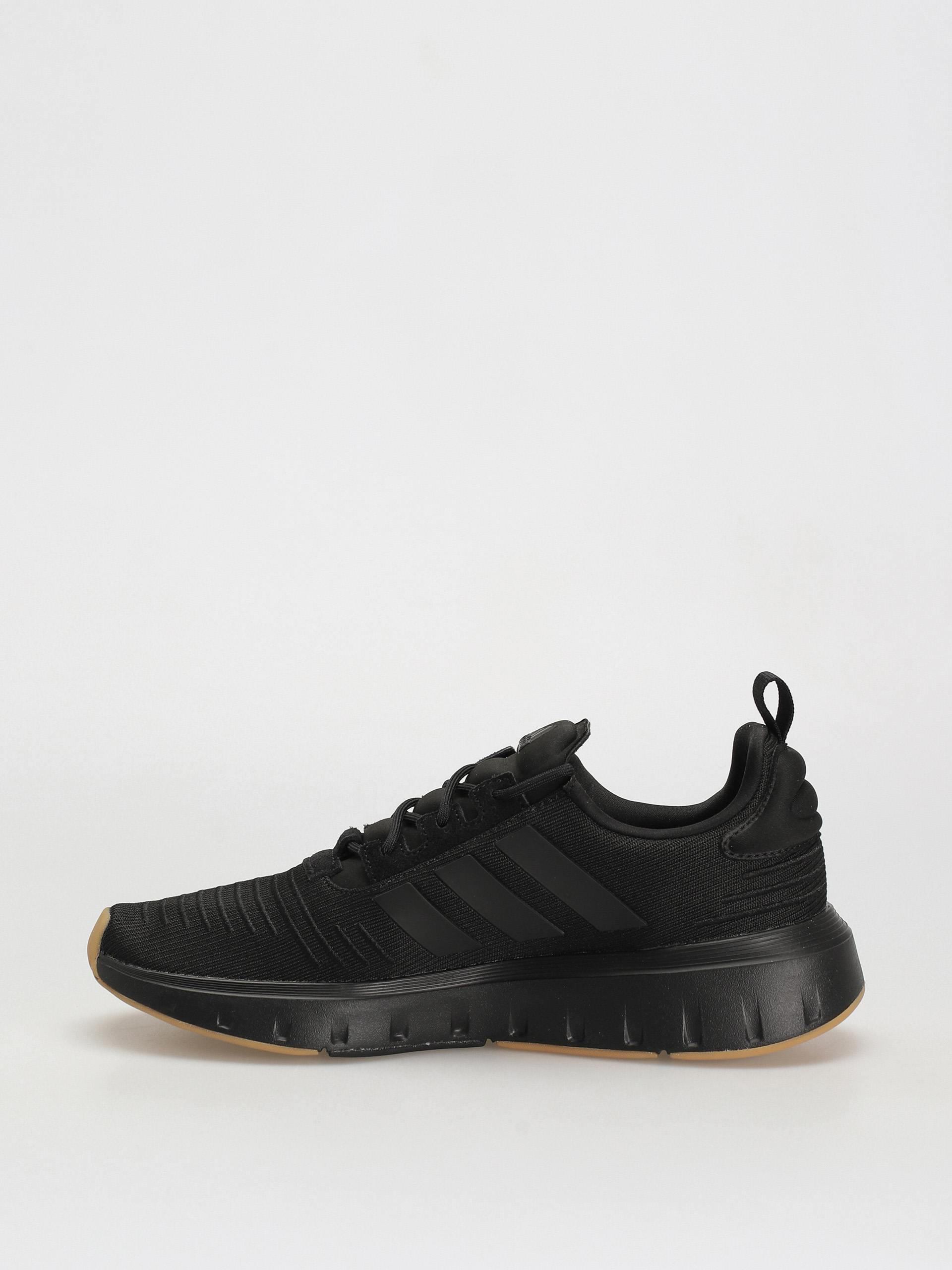 Buty adidas Swift Run 23 (cblack/cblack/gum3)