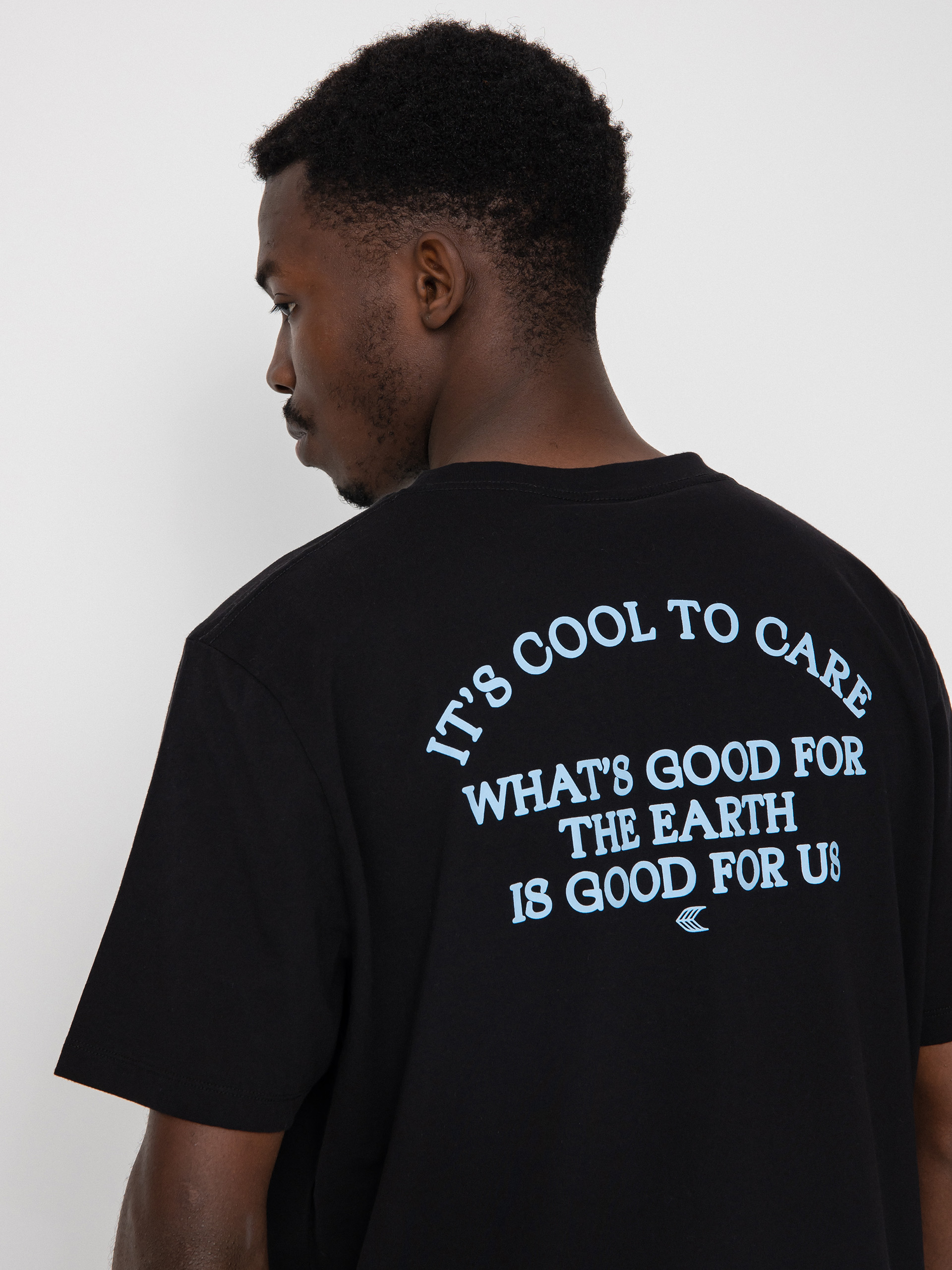 T-shirt Cariuma Good For The Earth (black)