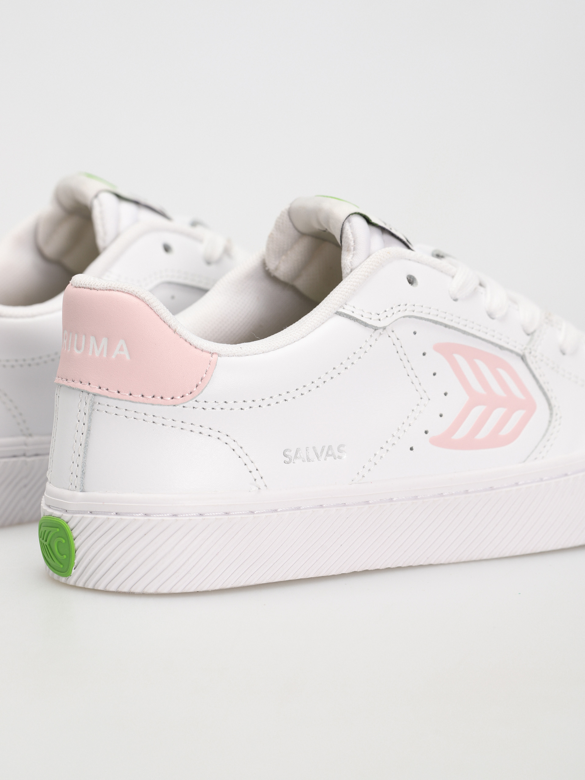 Buty Cariuma Salvas (white rose)