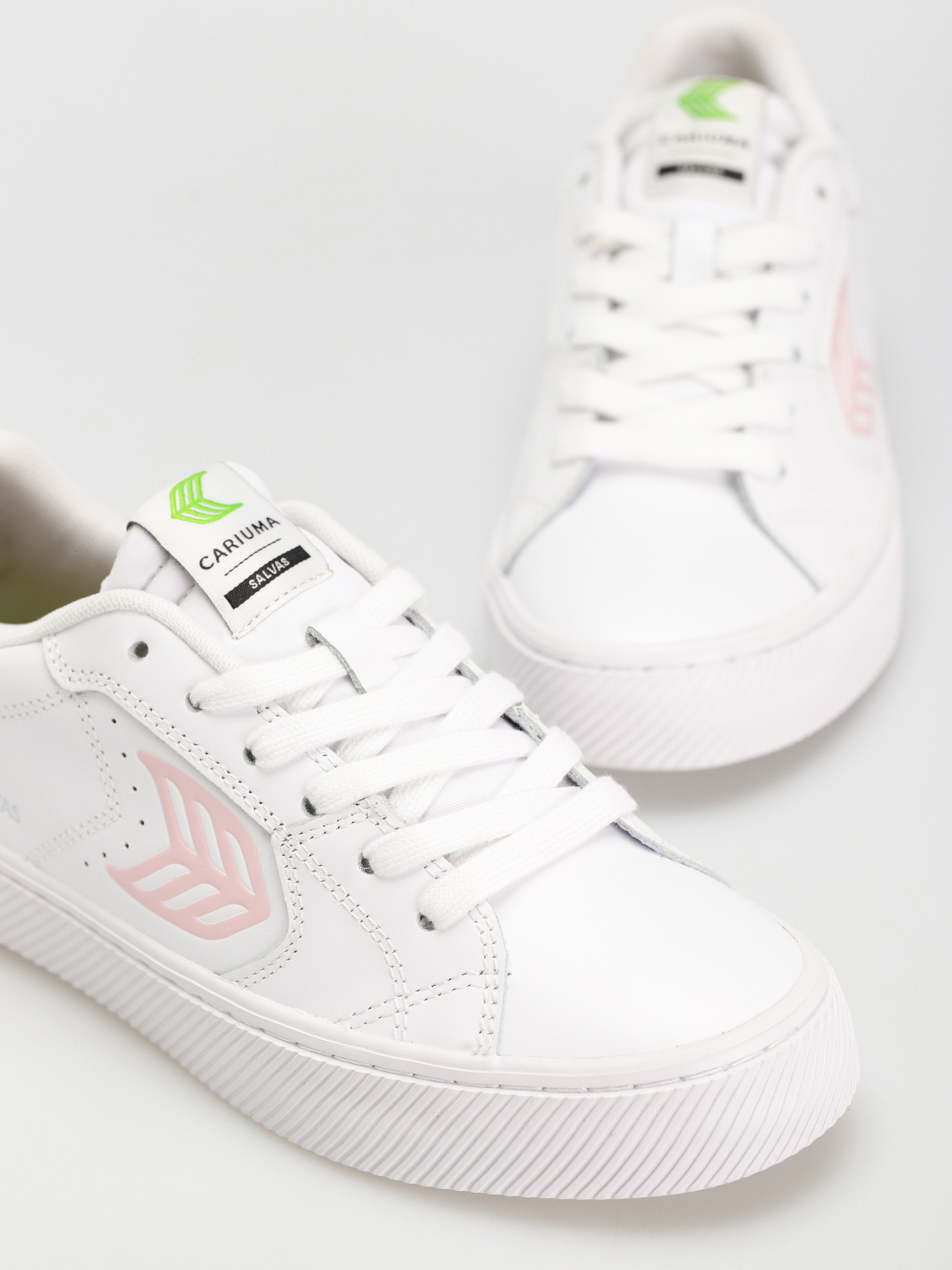 Buty Cariuma Salvas (white rose)