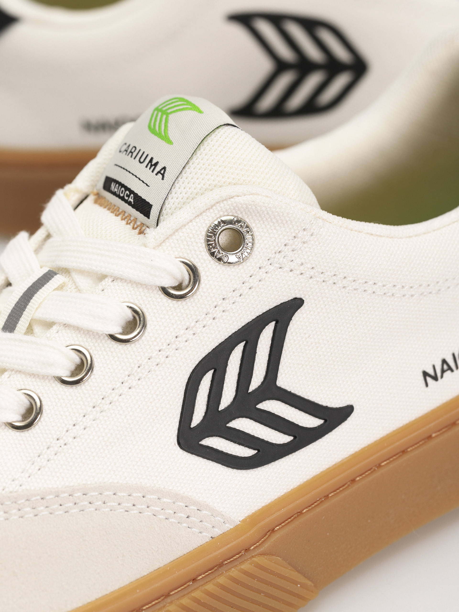 Buty Cariuma Naioca (gum vintage white)