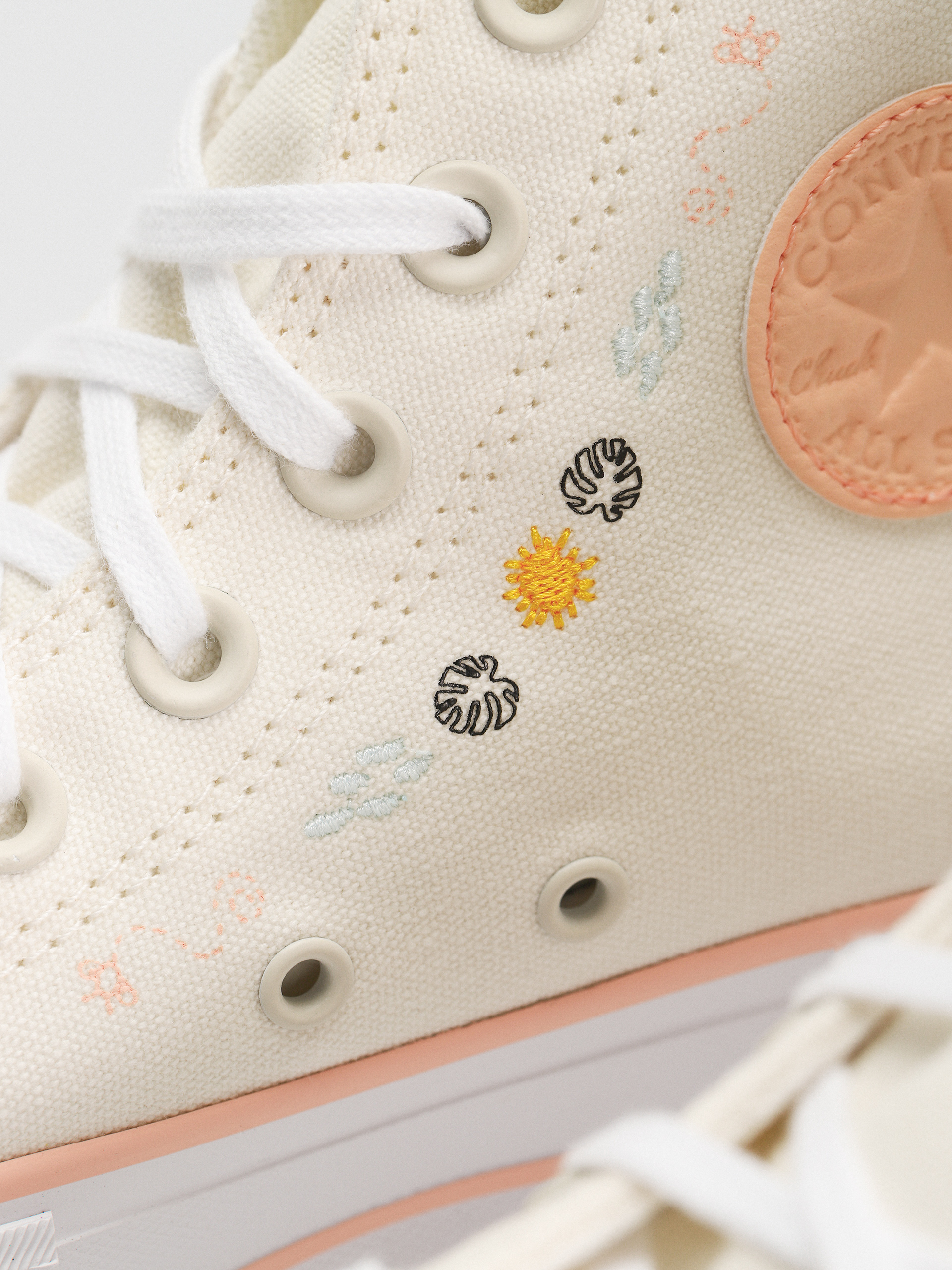 Trampki Converse Chuck Taylor All Star Lift Hi Wmn (egret)