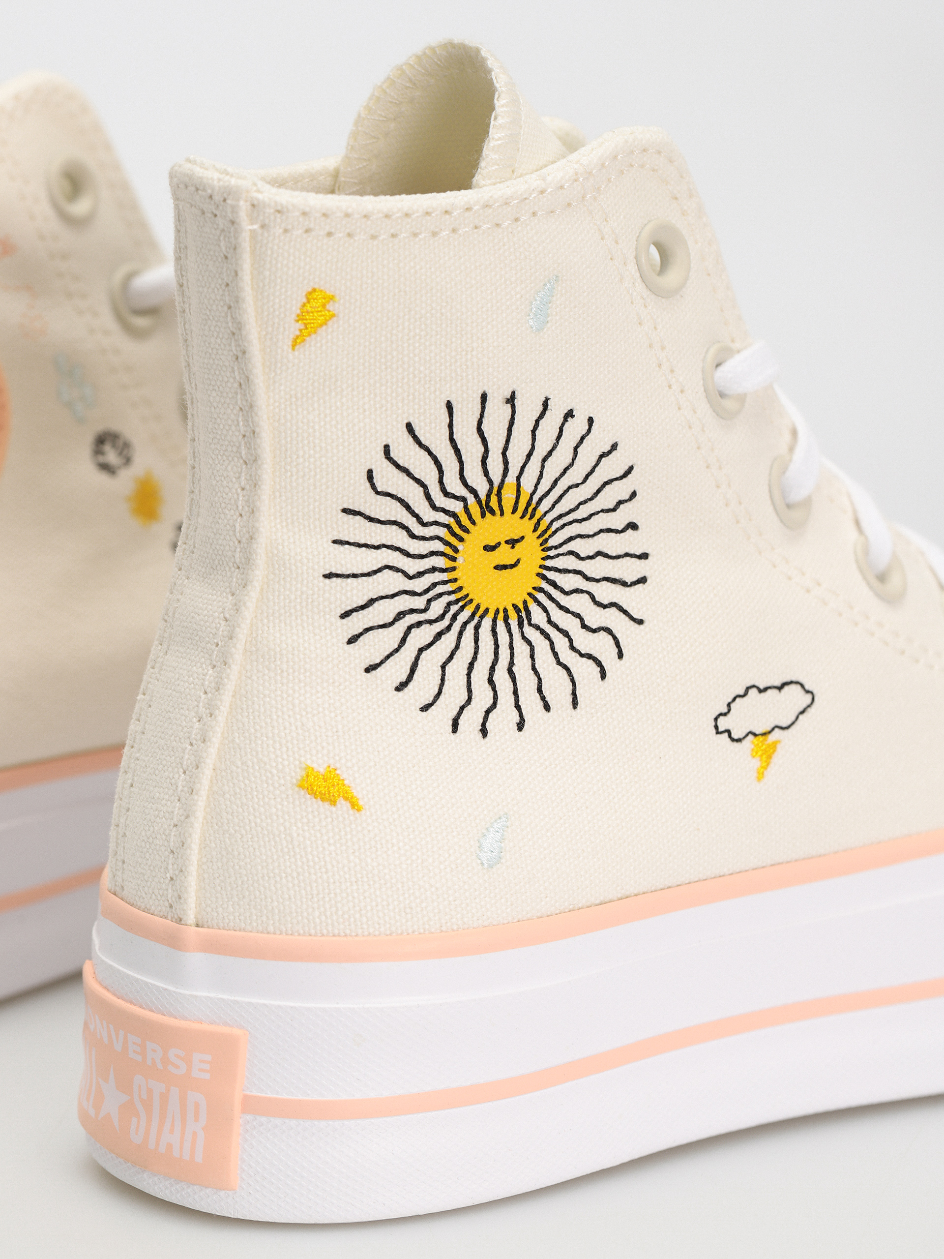 Trampki Converse Chuck Taylor All Star Lift Hi Wmn (egret)