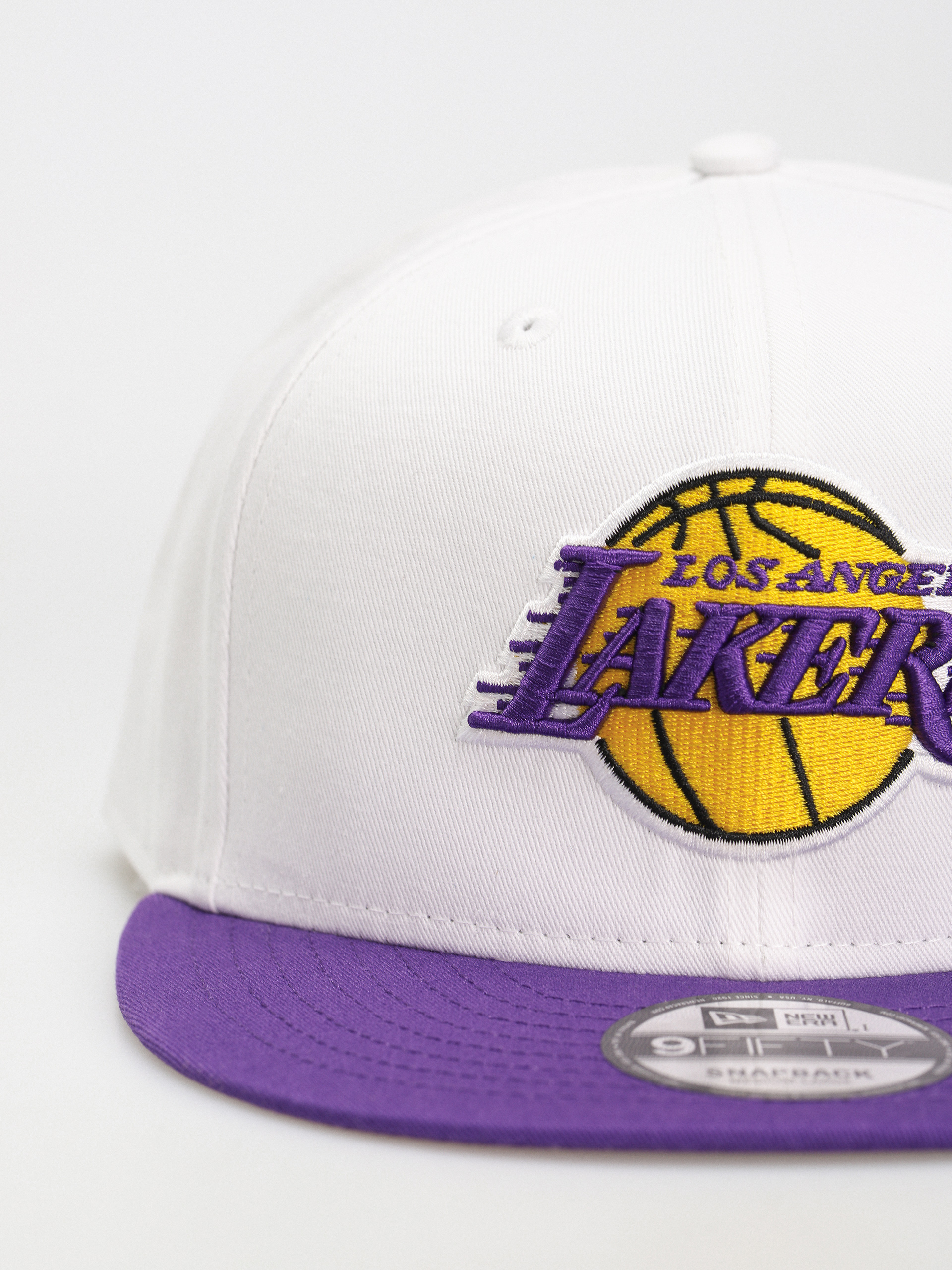 Czapka z daszkiem New Era White Crown Team 9Fifty Los Angeles Lakers (white/purple)