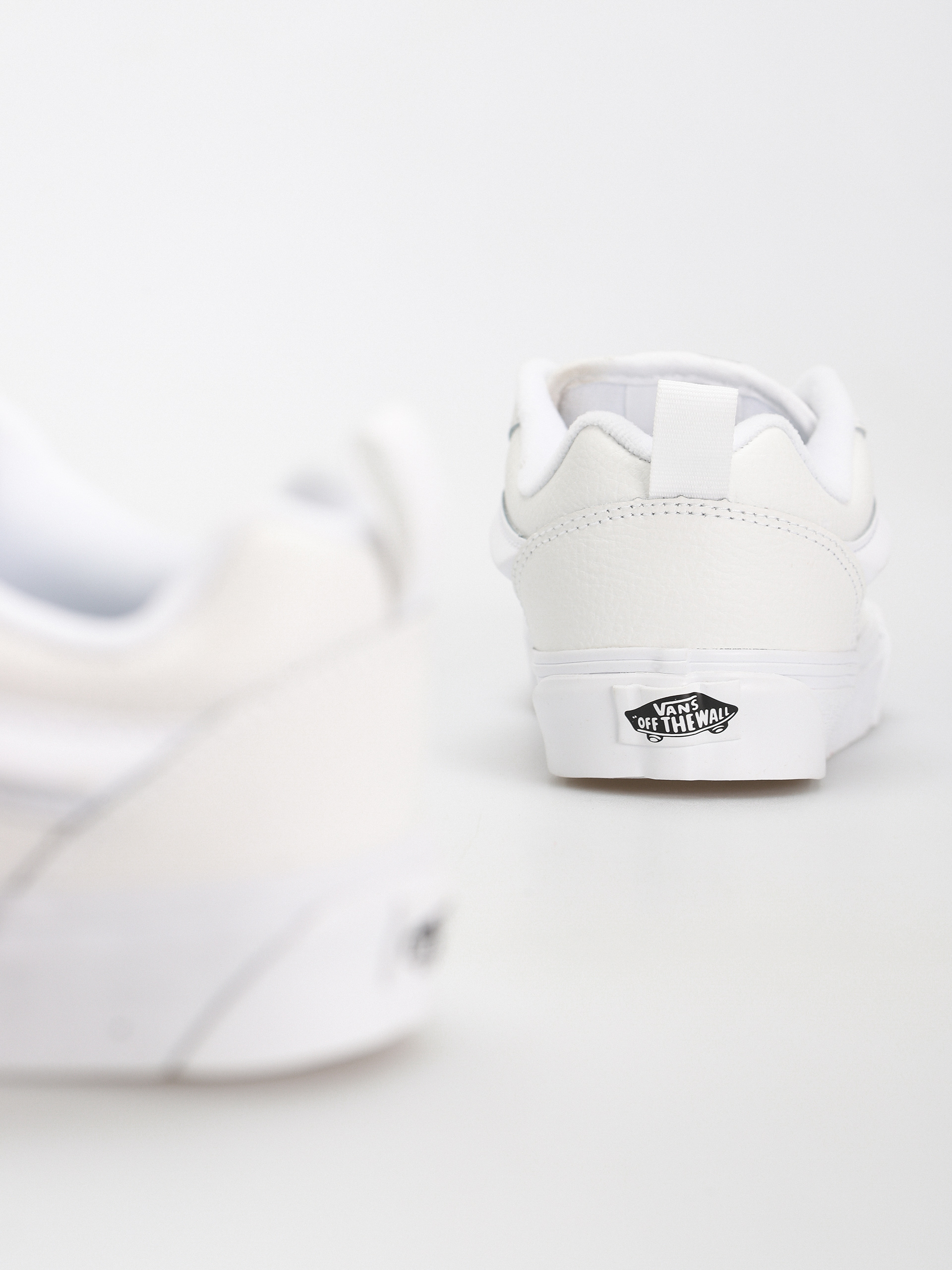 Buty Vans Knu Skool (leather true white)