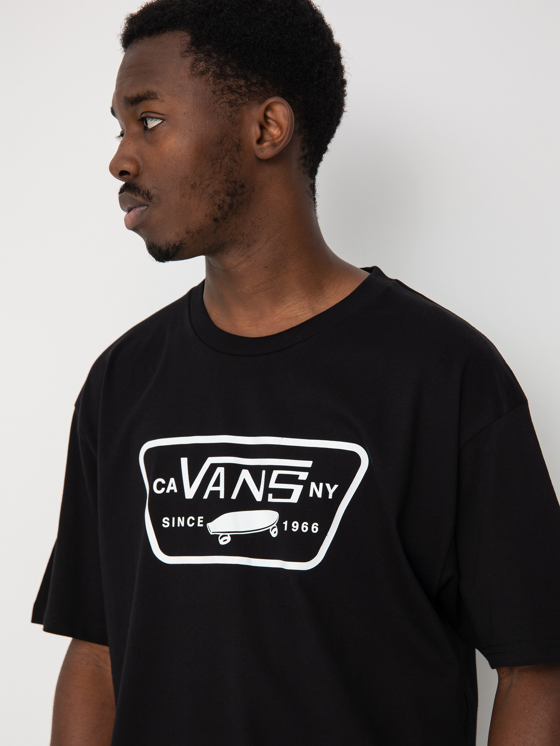 T-shirt Vans Full Patch (black/white)