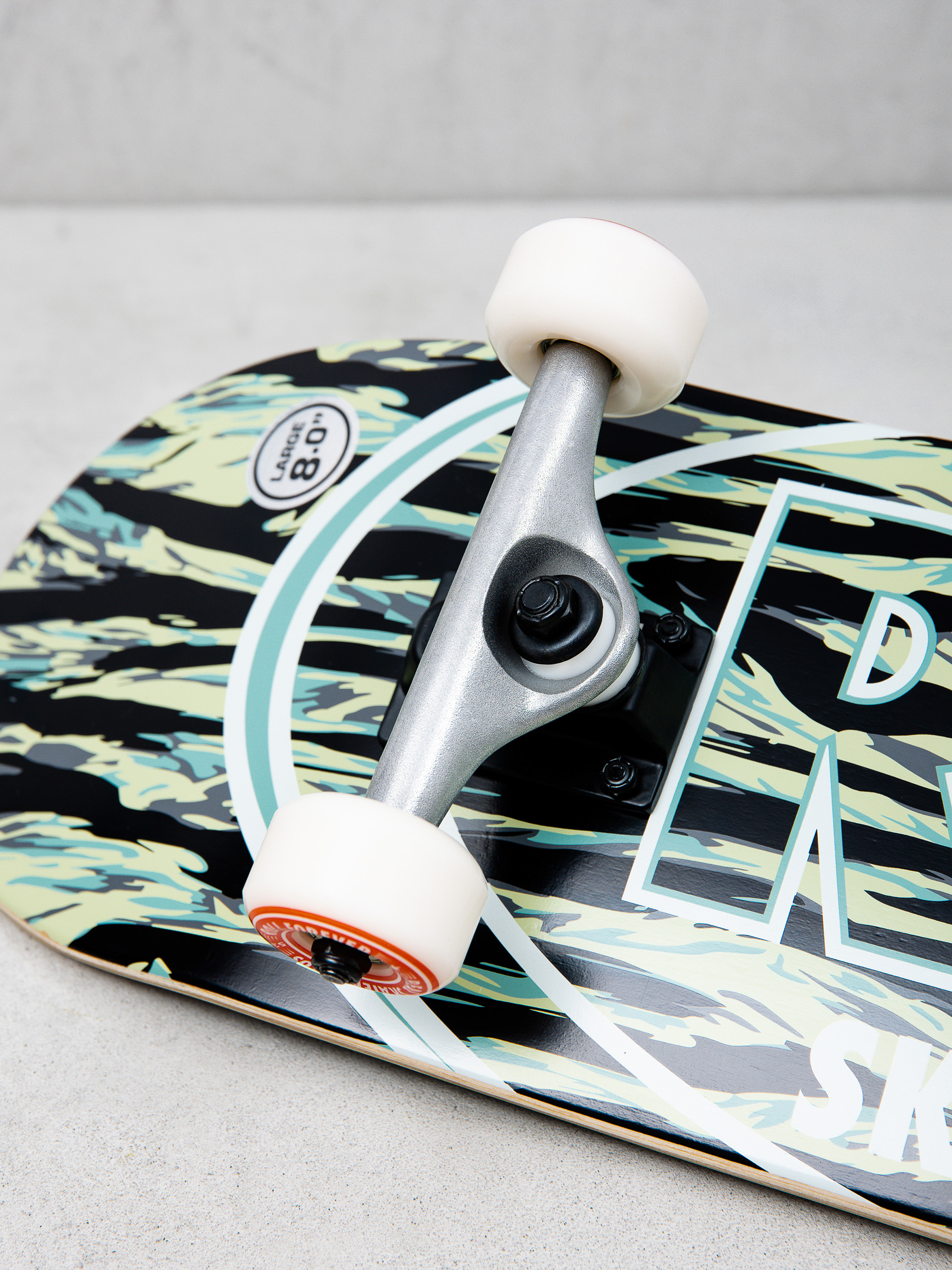 Deskorolka Real Stealth Ovals (black/green)