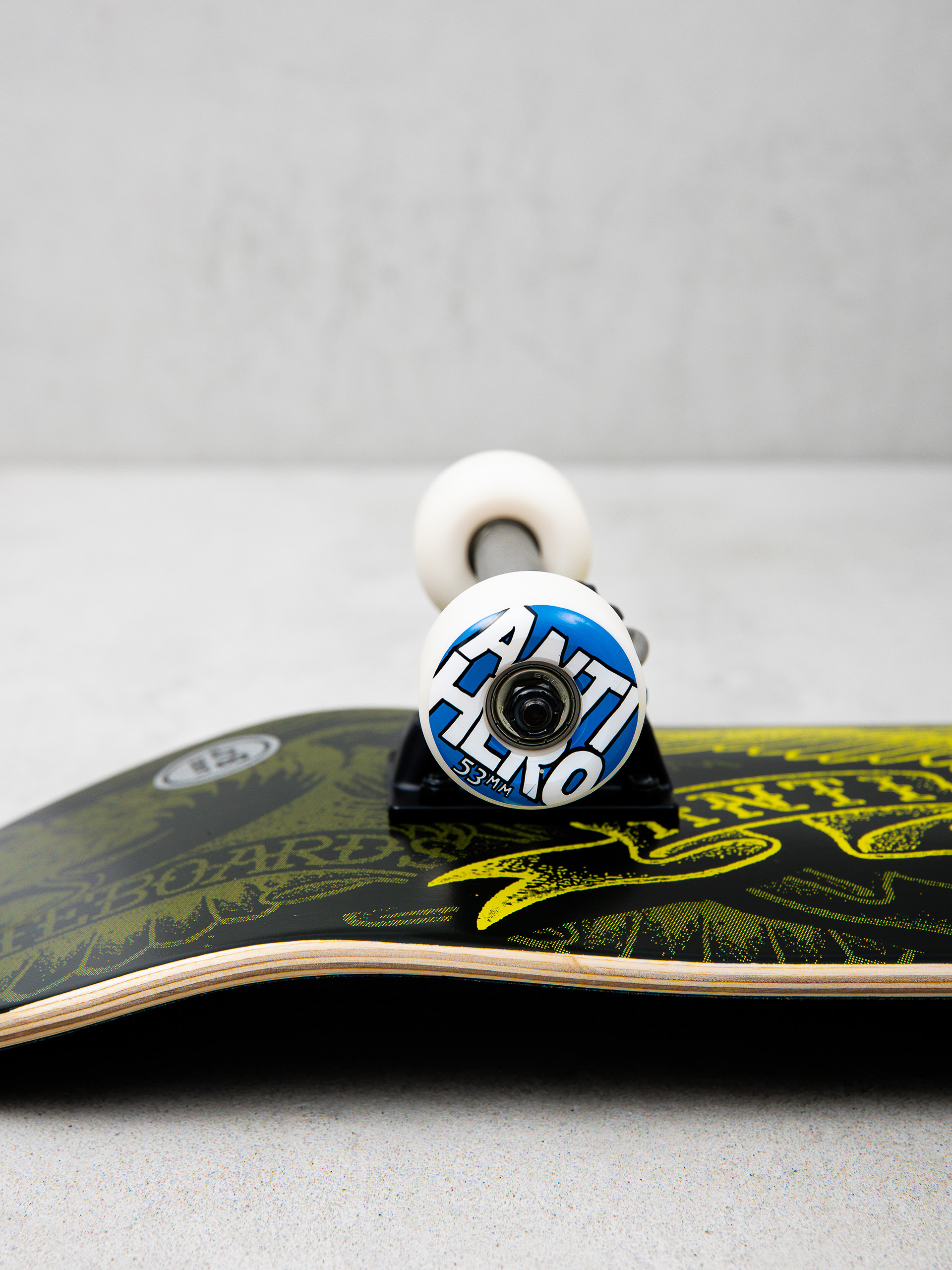 Deskorolka Antihero Repeater Eagle (black/neon green)