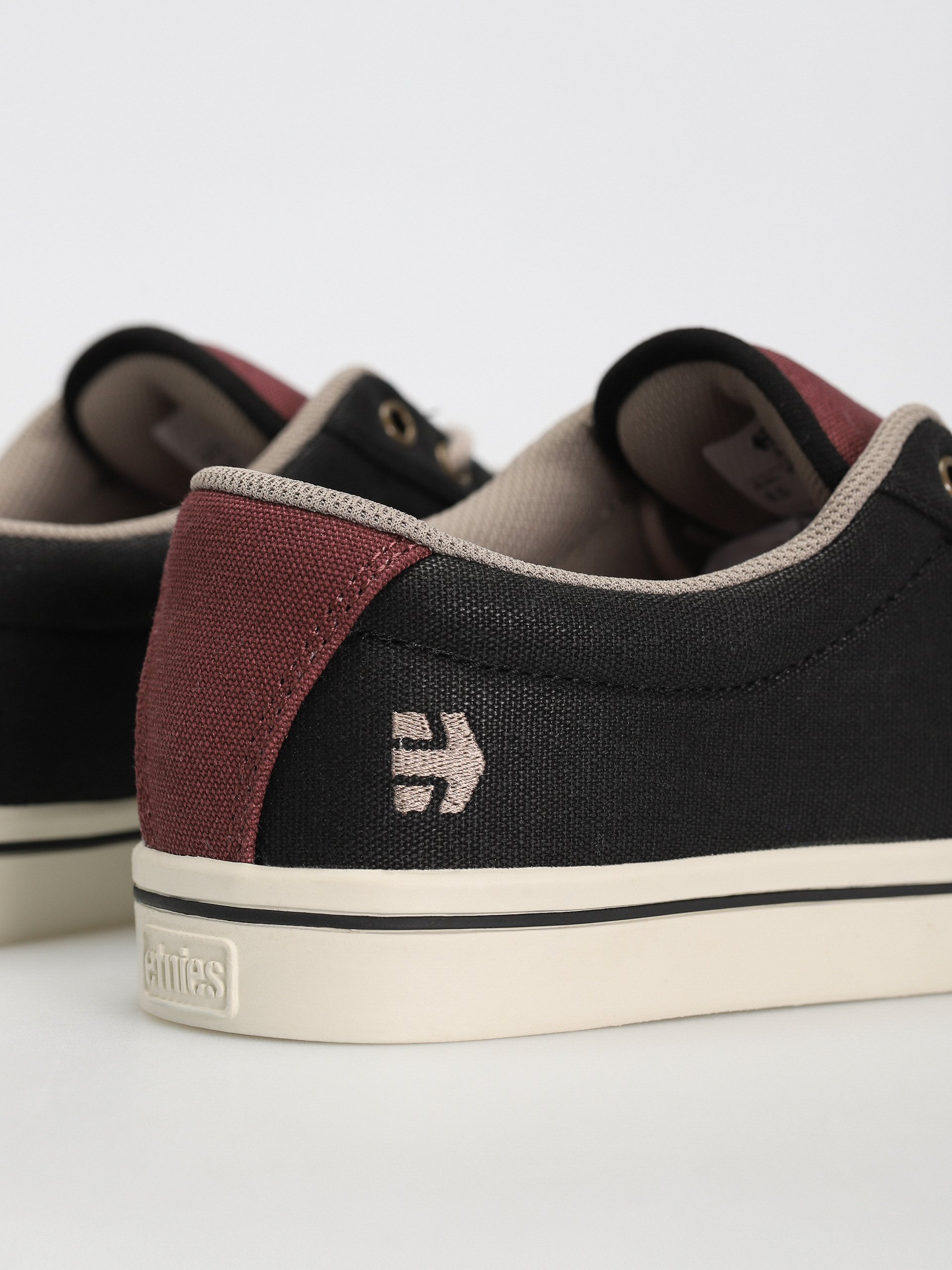 Buty Etnies Jameson 2 Eco (black/red/beige)