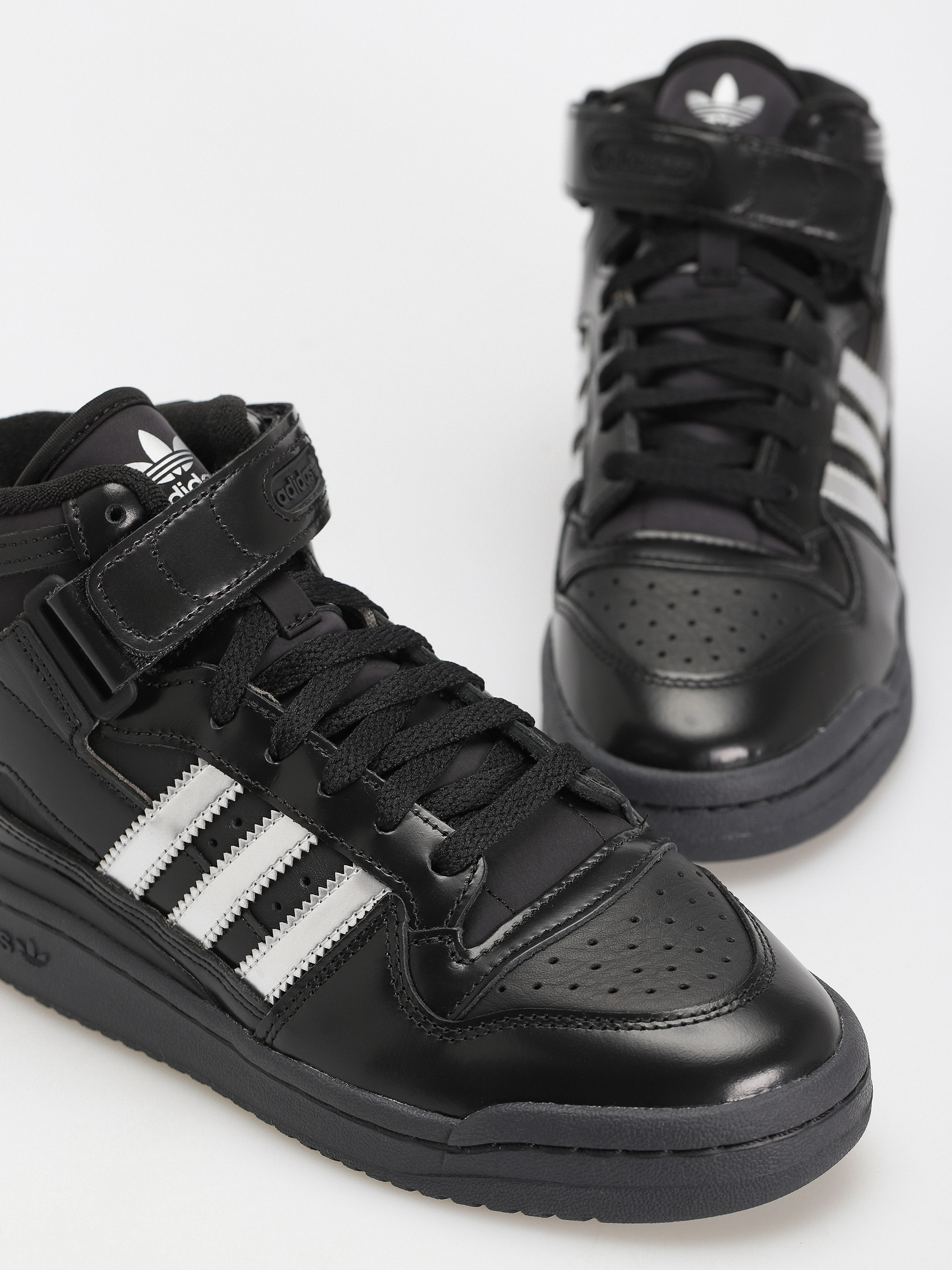 Buty adidas Forum 84 Mid Adv X Heitor (cblack/silvmt/cblack)