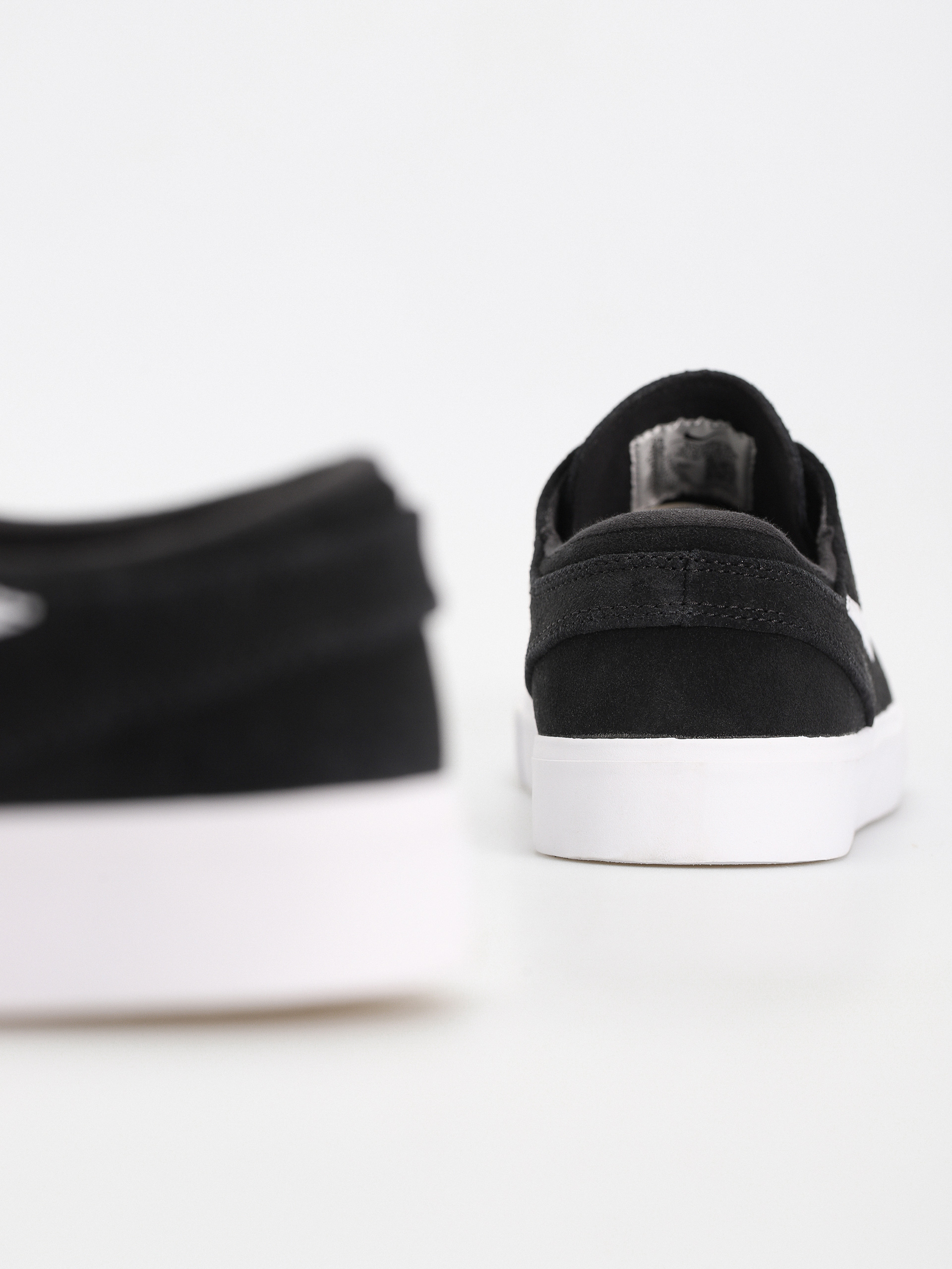Buty Nike SB Sb Zoom Janoski Rm (black/white thunder grey gum light brown)