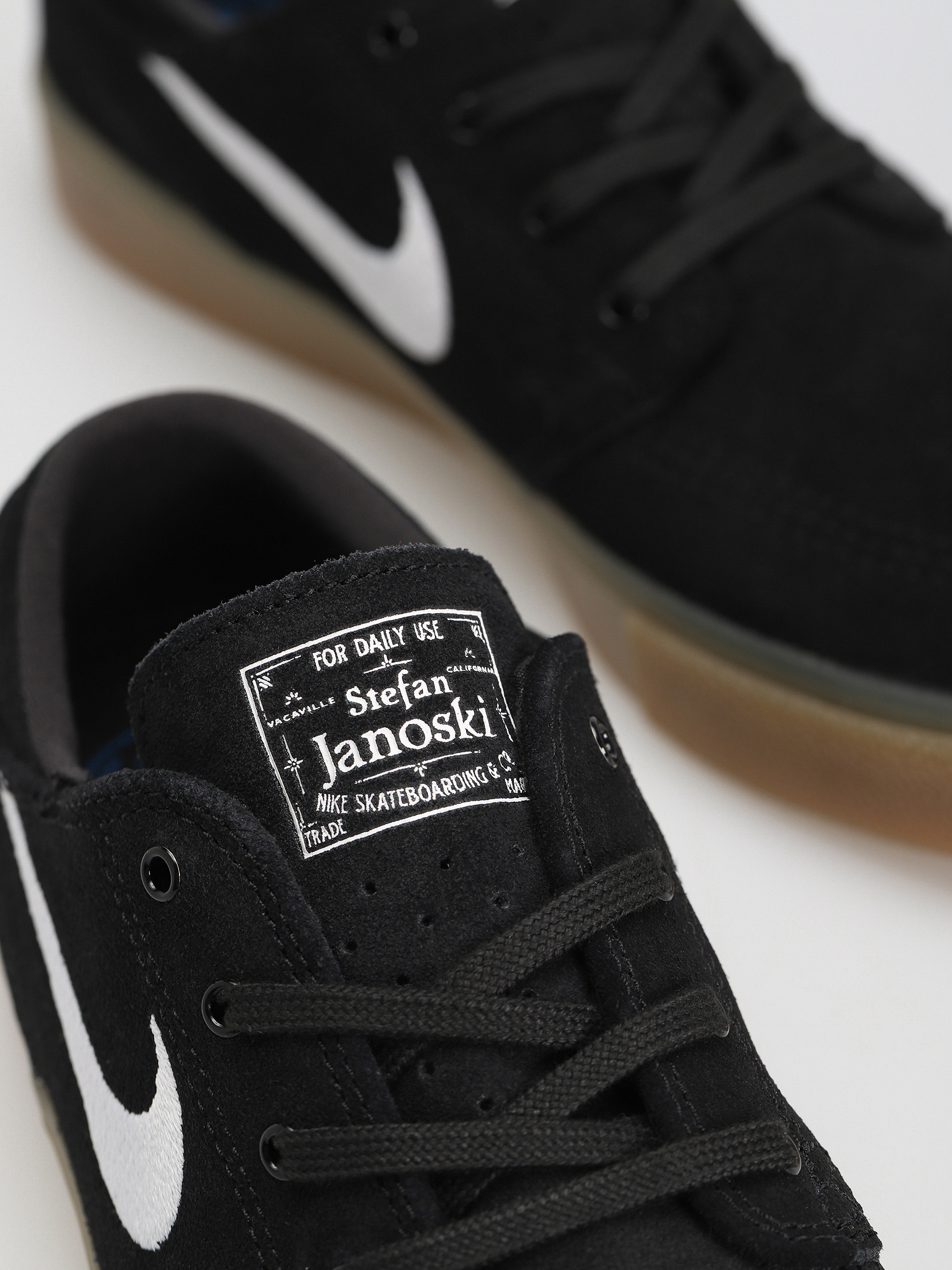 Buty Nike SB Sb Zoom Janoski Rm (black/white black gum light brown)