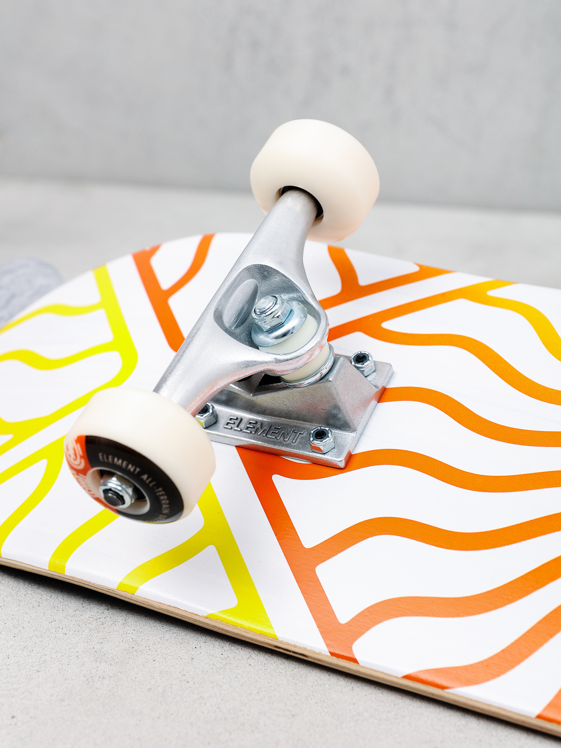 Deskorolka Element Solar Vibes II (assorted)