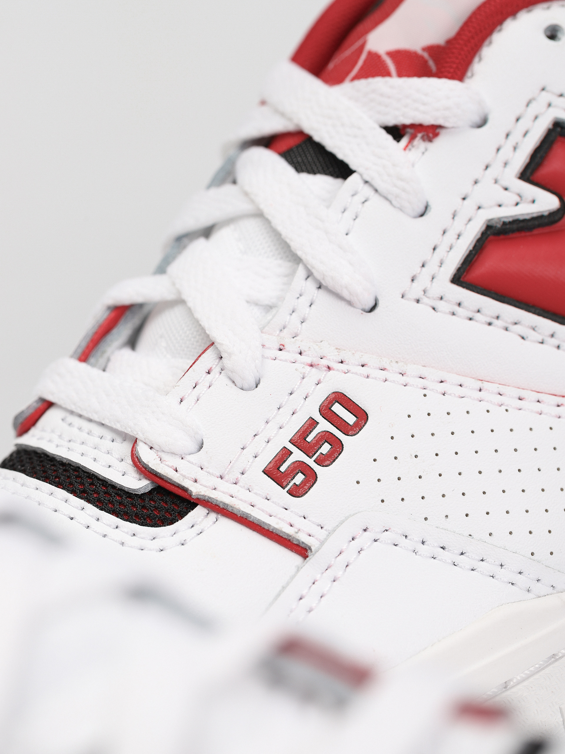 Buty New Balance 550 (white/red)