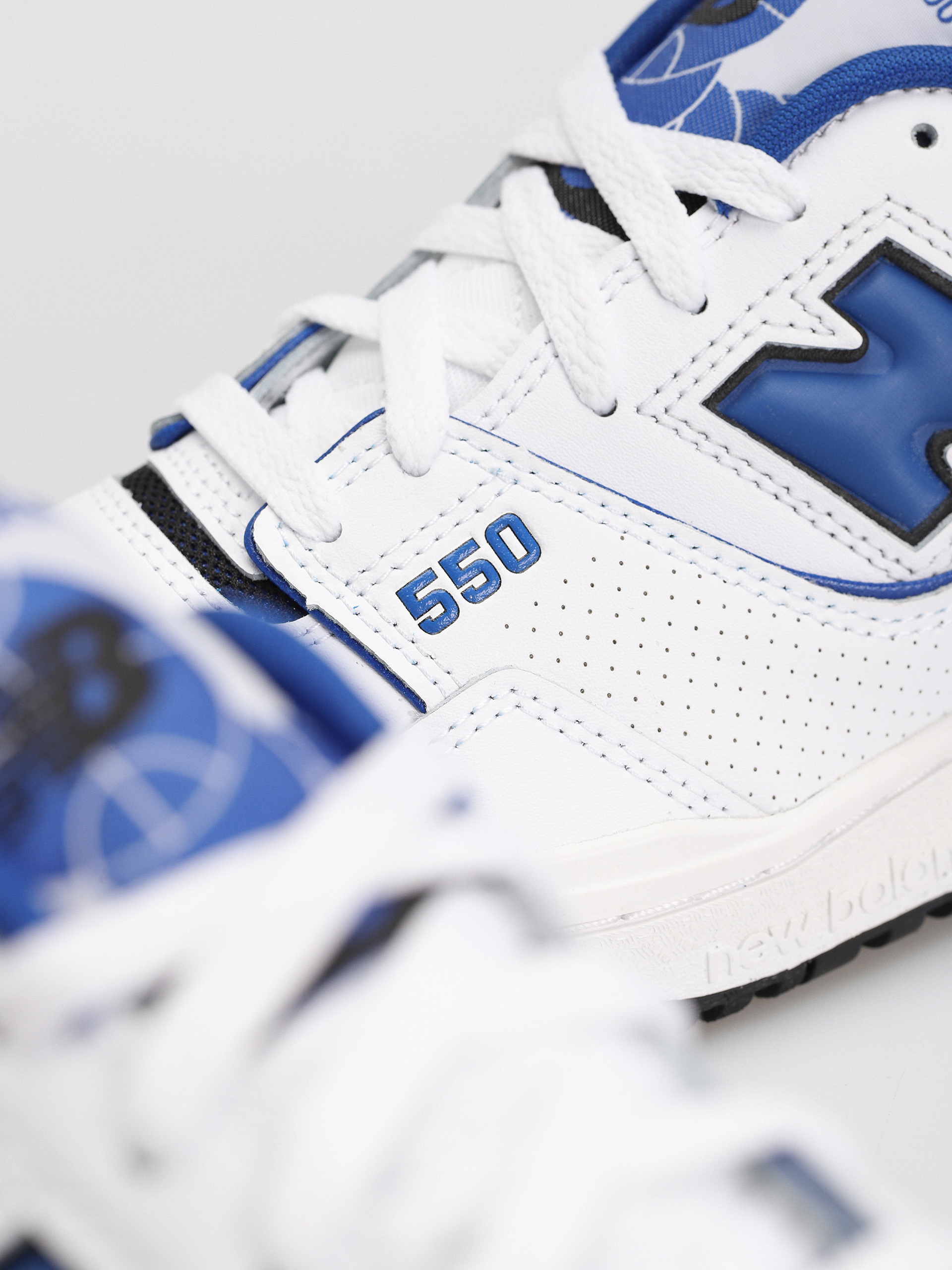 Buty New Balance 550 (white/royal)