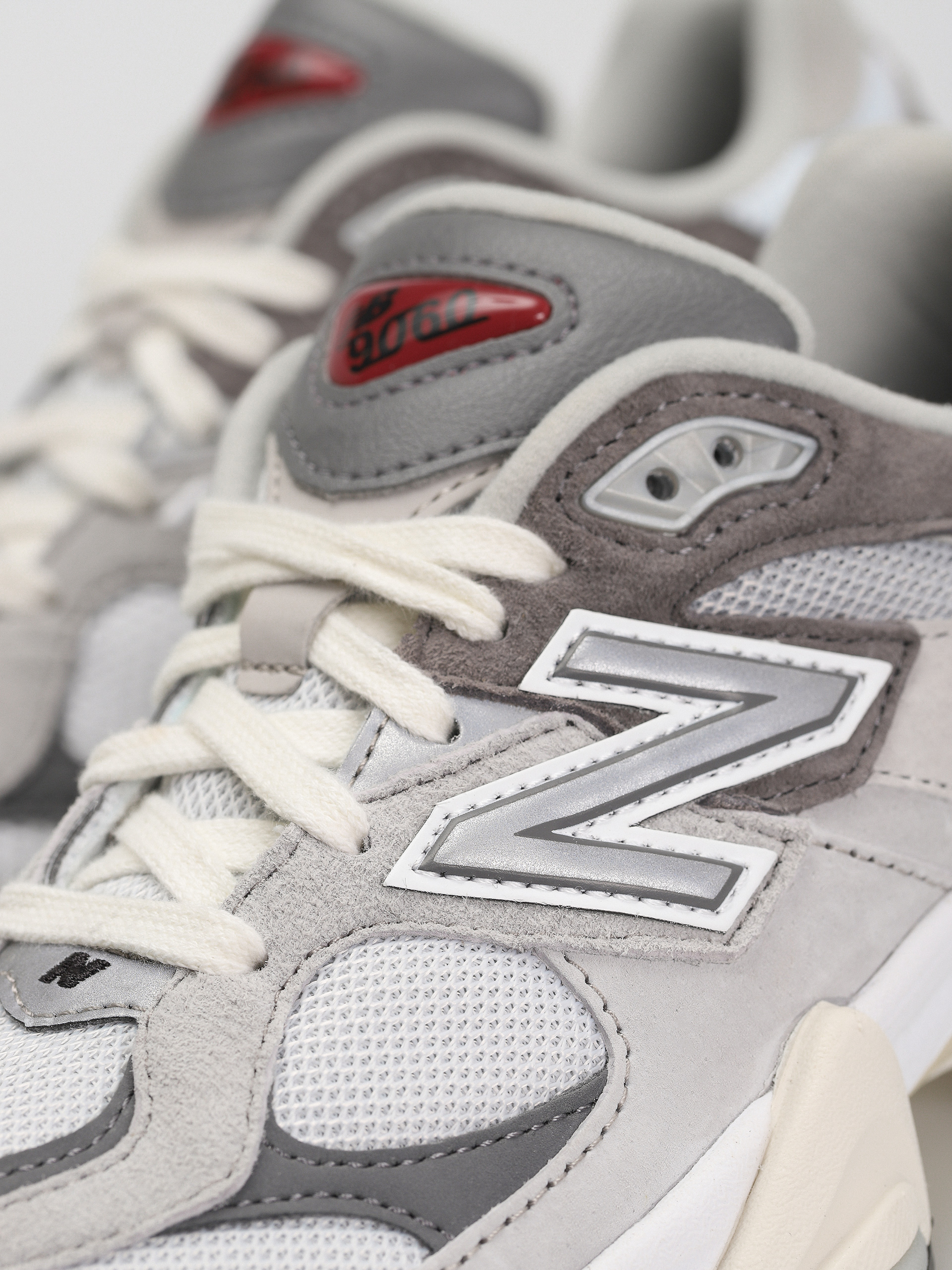 Buty New Balance 9060 (grey)