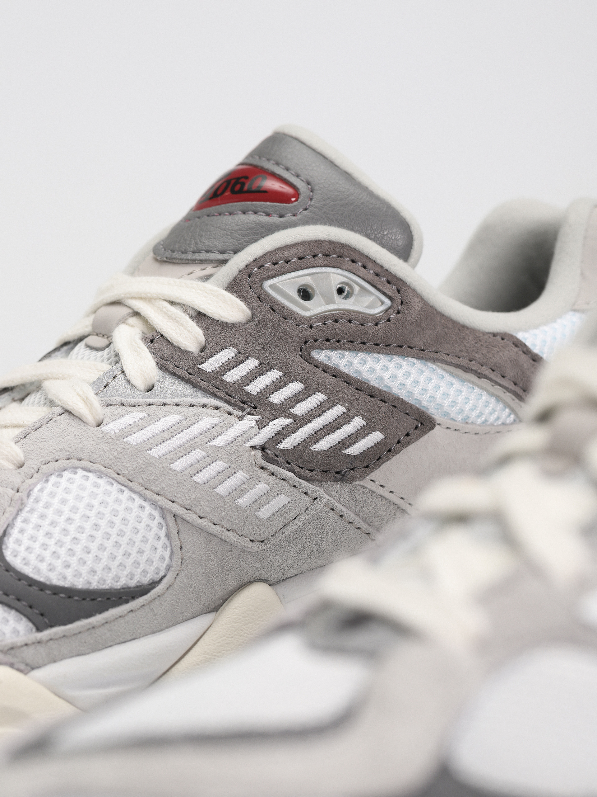 Buty New Balance 9060 (grey)
