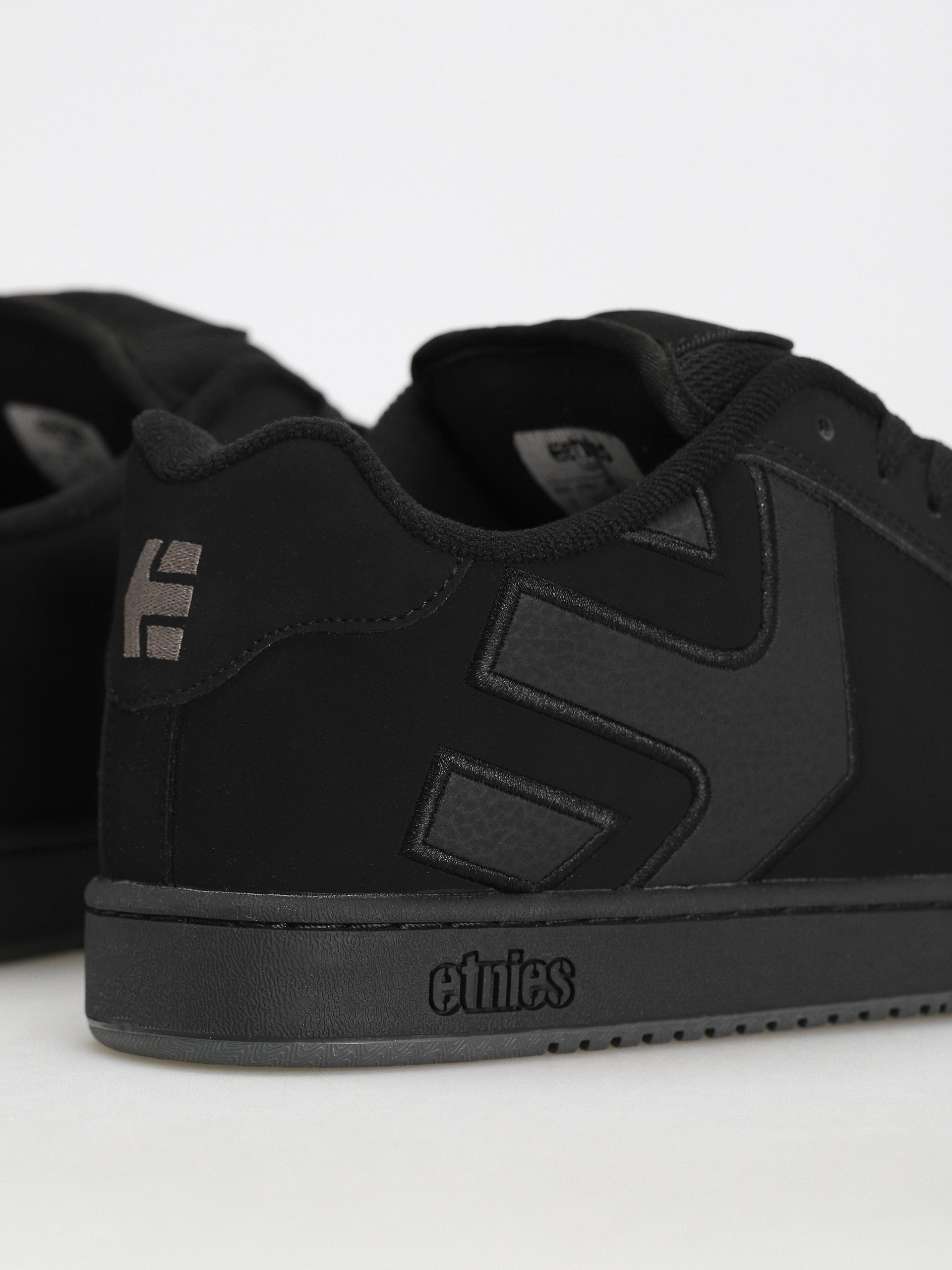 Buty Etnies Fader (black dirty wash)