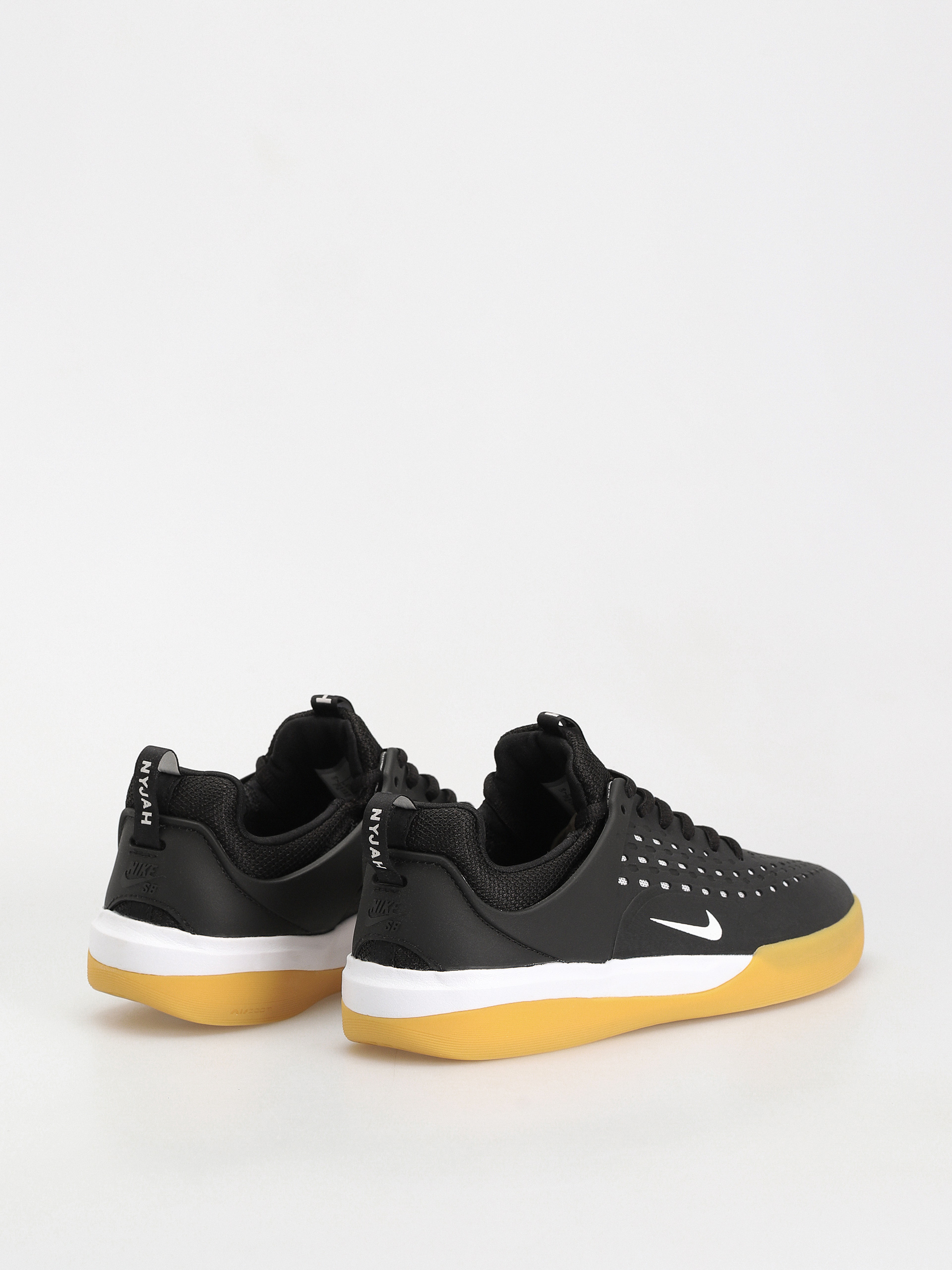 Buty Nike SB Zoom Nyjah 3 (black/white black white)