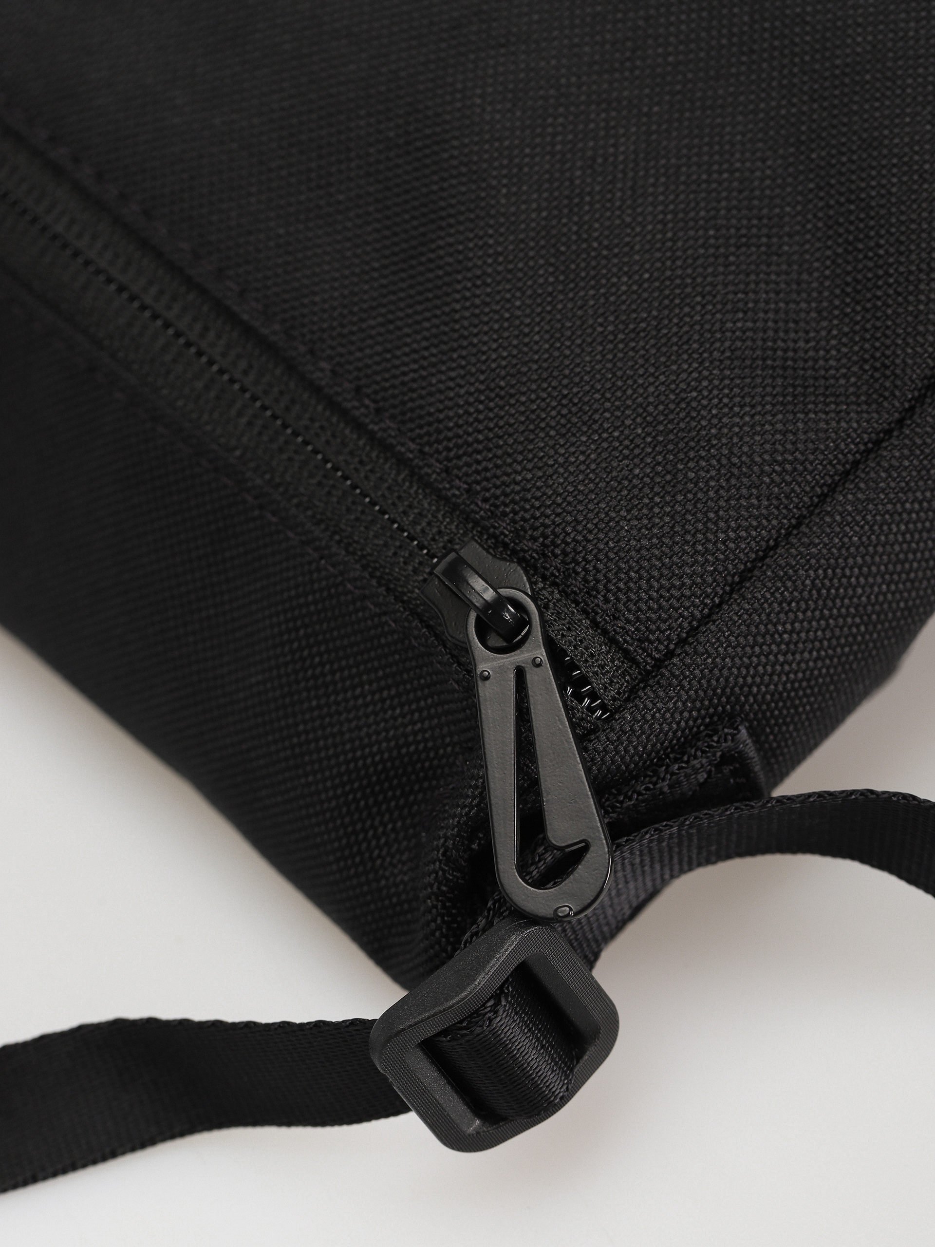 Torba Nike SB Sportswear Wmn (black/black/white)