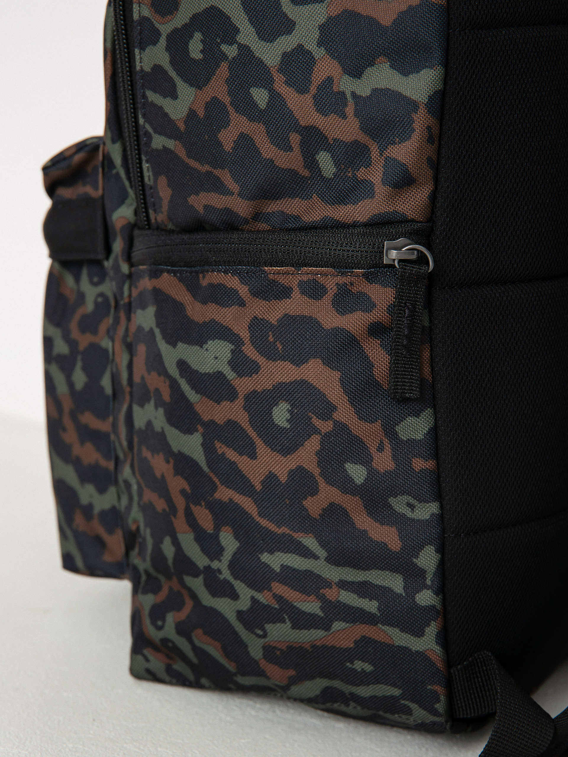 Plecak Nike SB Heritage (black/black/oil green)