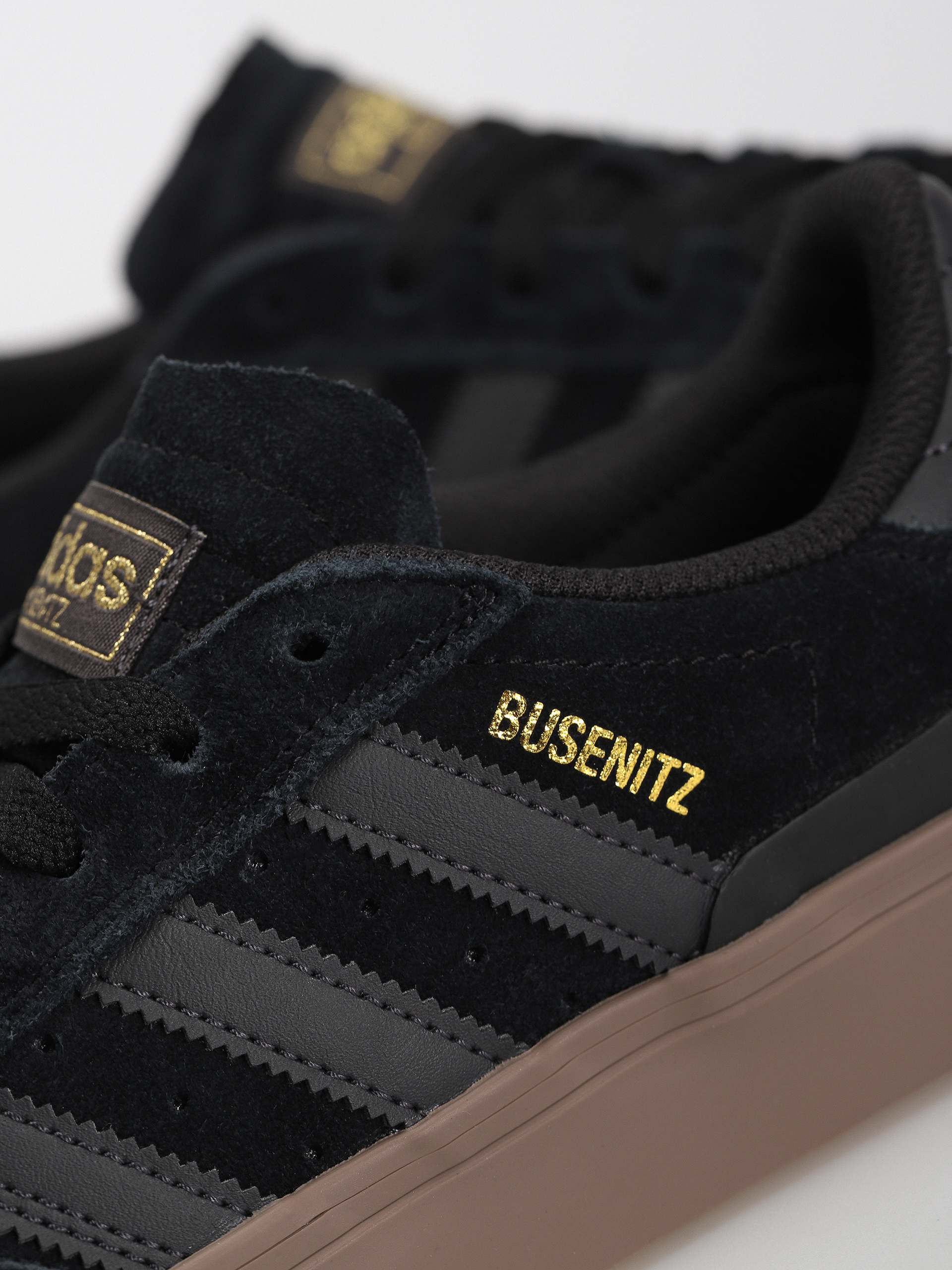 Buty adidas Busenitz Vulc II (cblack/carbon/gum5)