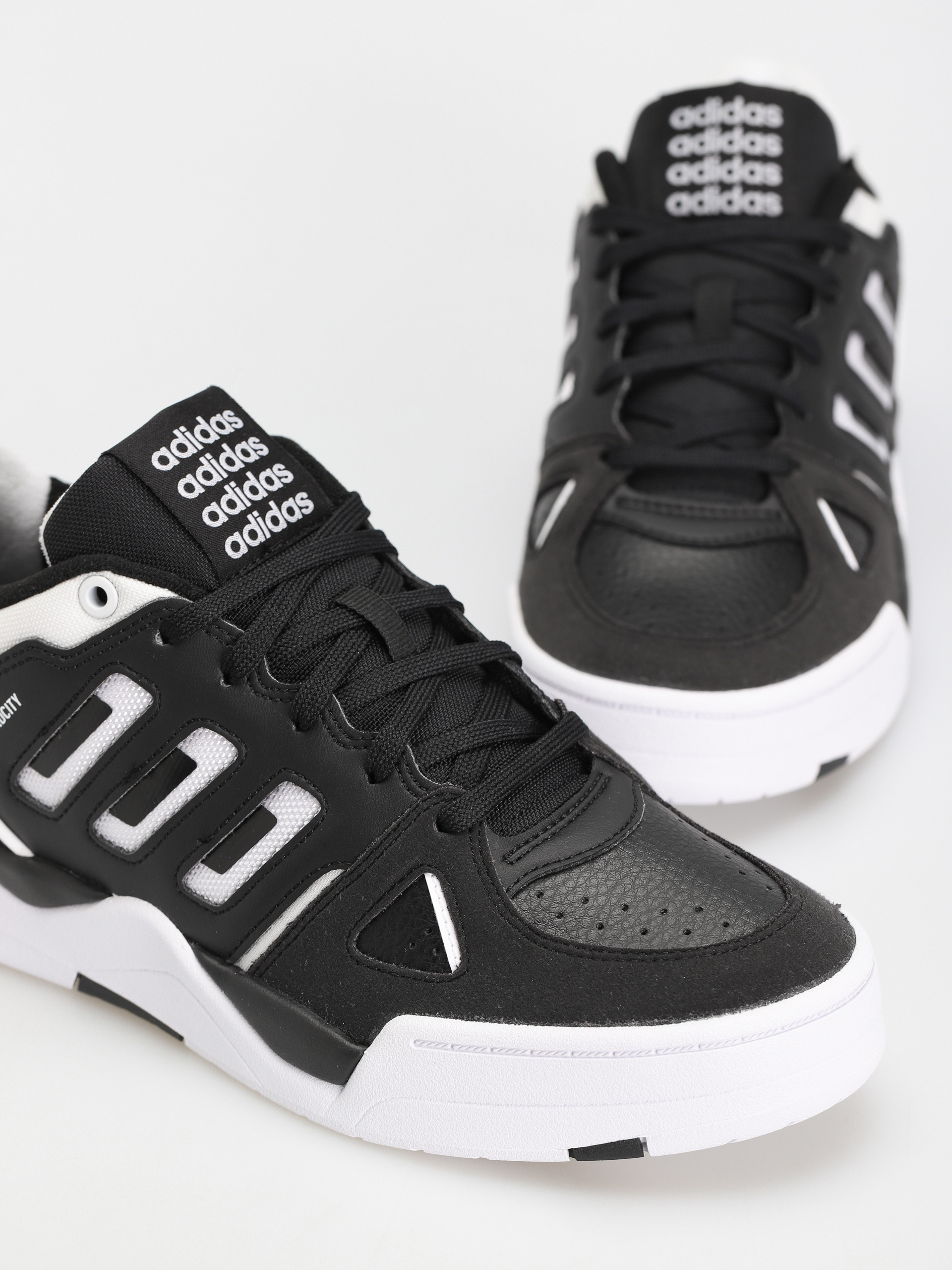Buty adidas Originals Midcity Low (cblack/ftwwht/cblack)