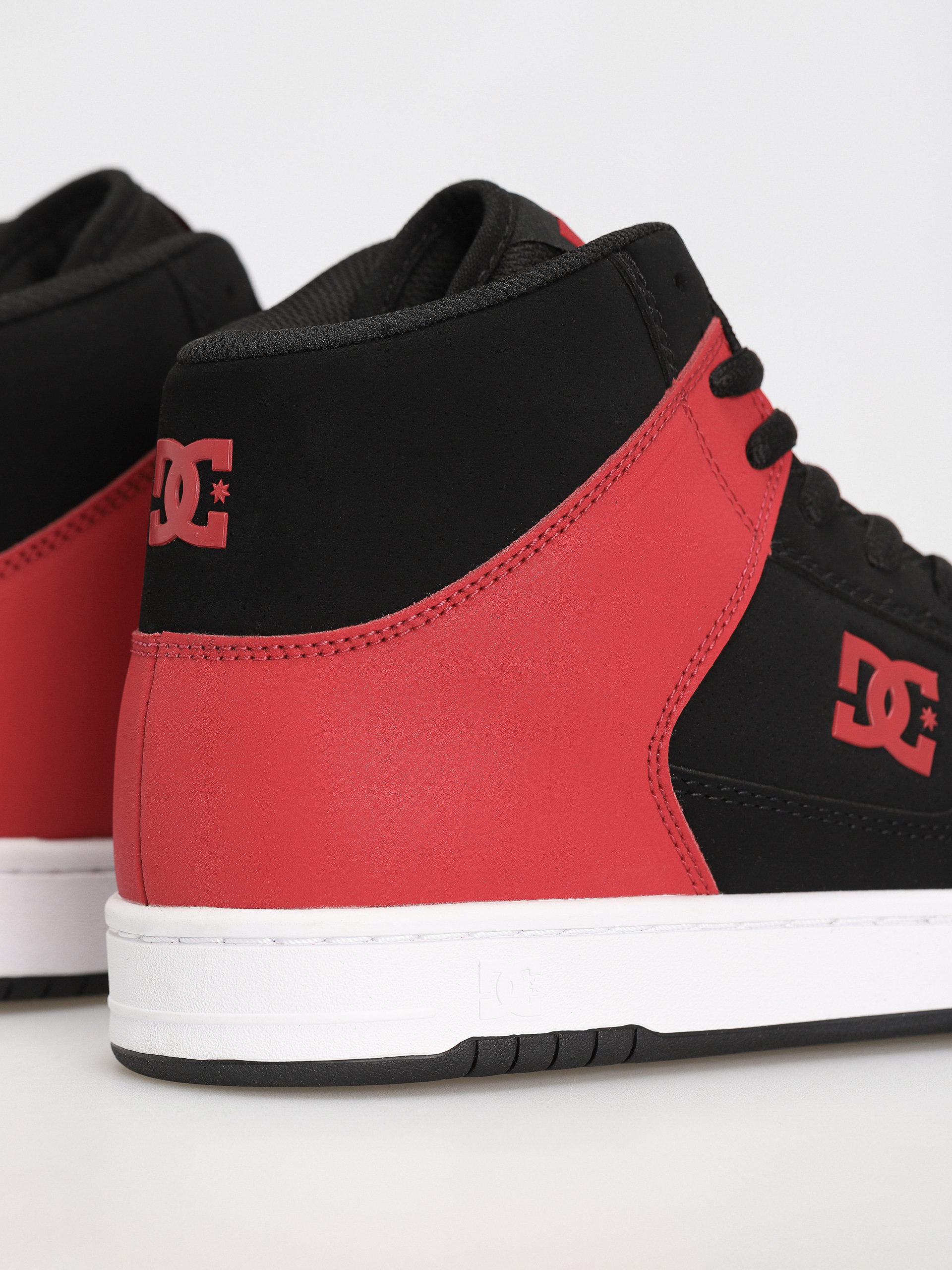 Buty DC Manteca 4 Hi (black/red)