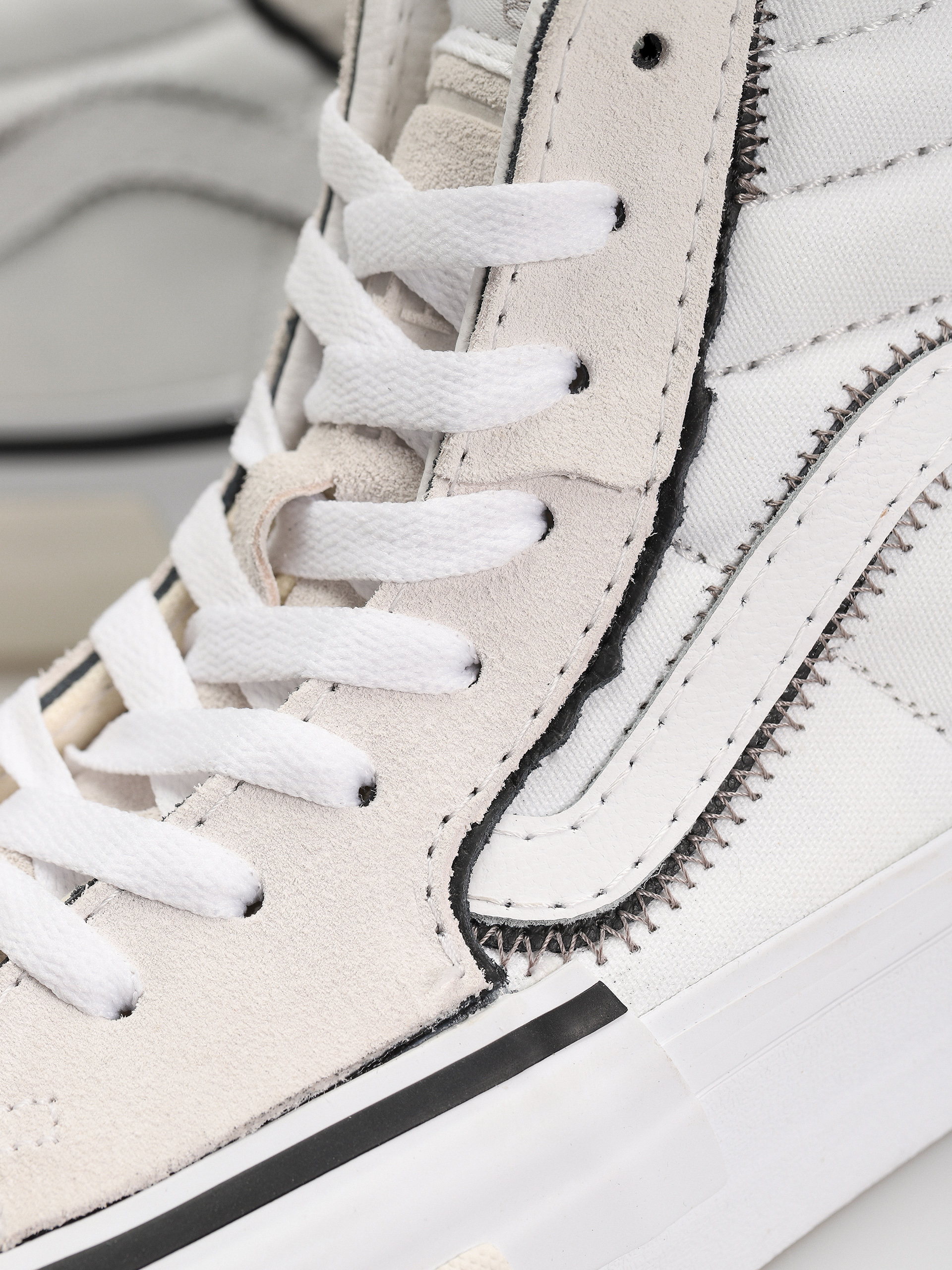 Buty Vans Sk8 Hi Reconstruct (true white)