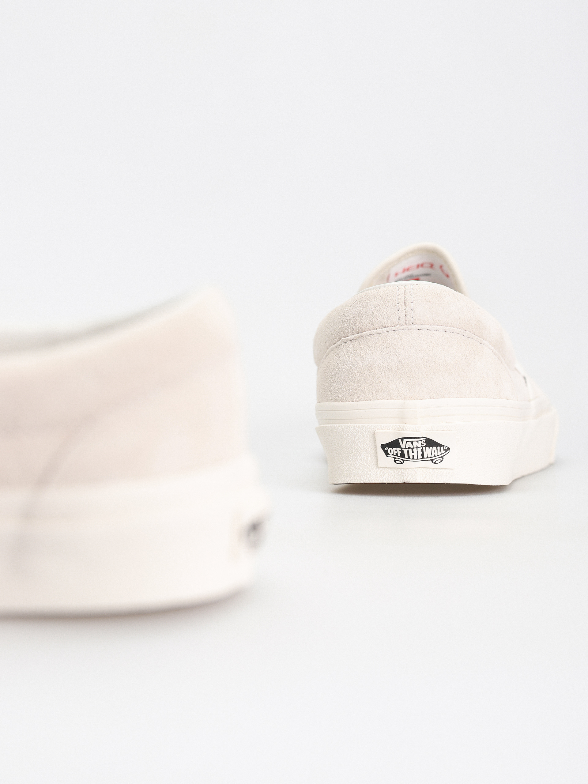 Buty Vans Classic Slip On (pig suede blanc de blanc)
