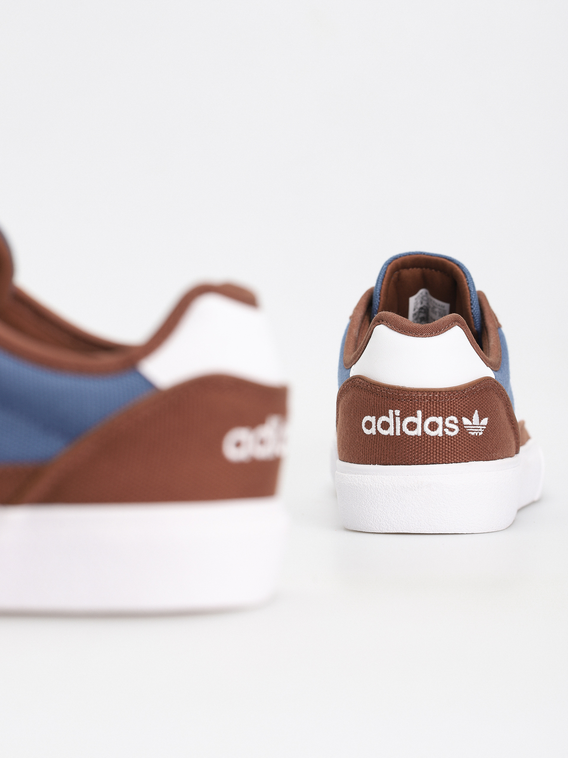 Buty adidas Court Tns Premiere (prebrn/ftwwht/creblu)